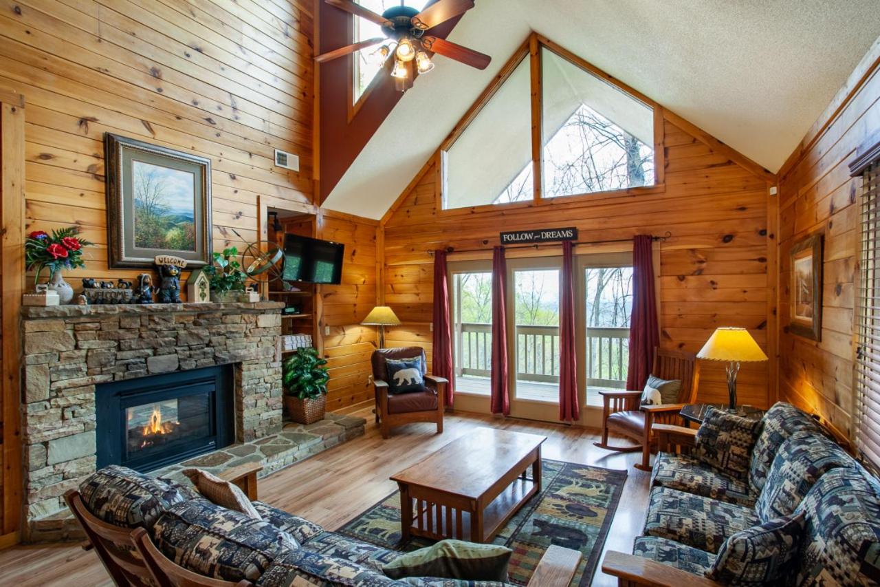 Bear Crossing MTN View Hot Tub Game Room view 4