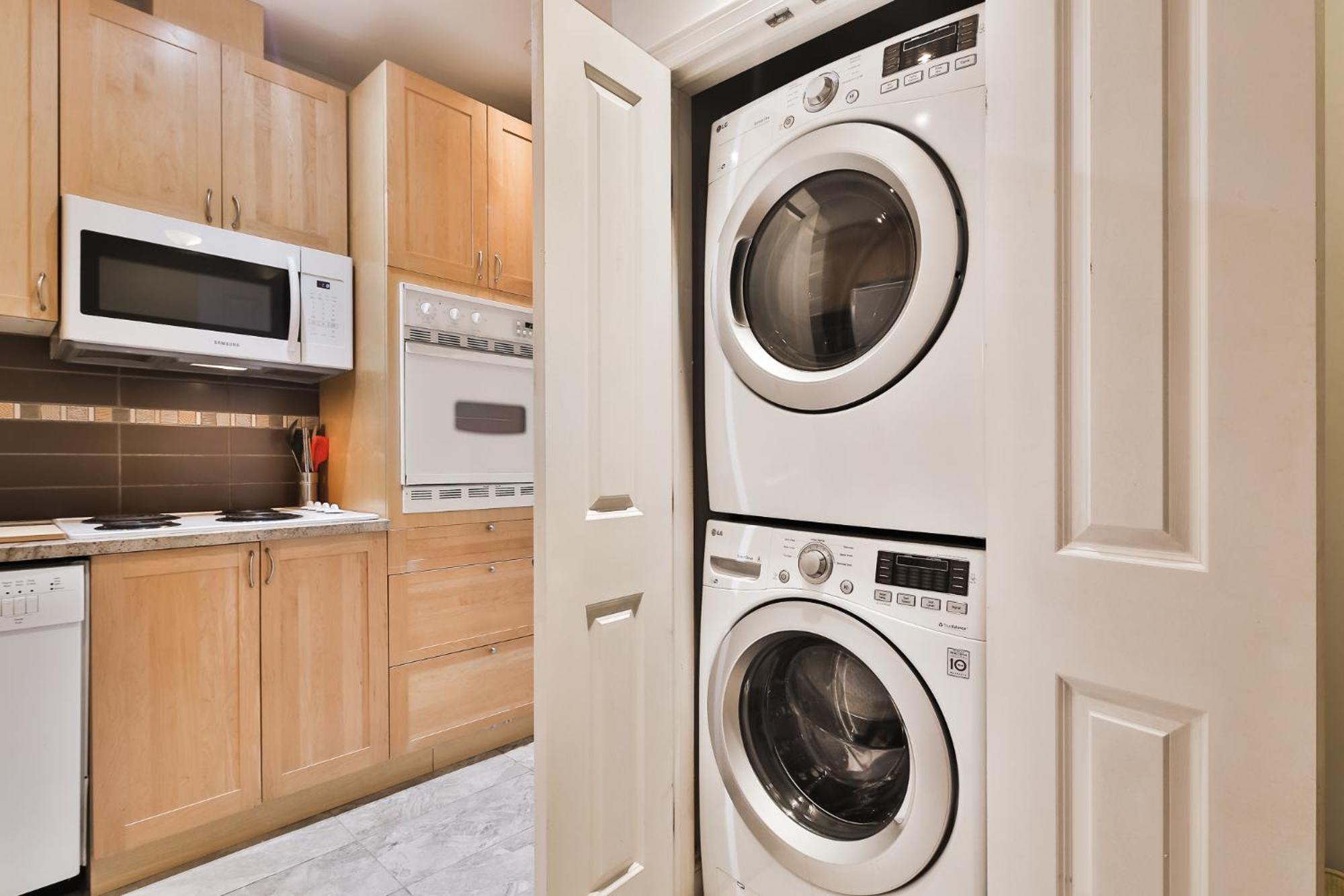 STUNNING full APARTMENTS - stocked KITCHENS - WASHER & DRYERS - WORKSPACE PROVIDED - FAST WIFI - LOCATED on the FAMOUS ST Denis street - Near METRO MONT RO