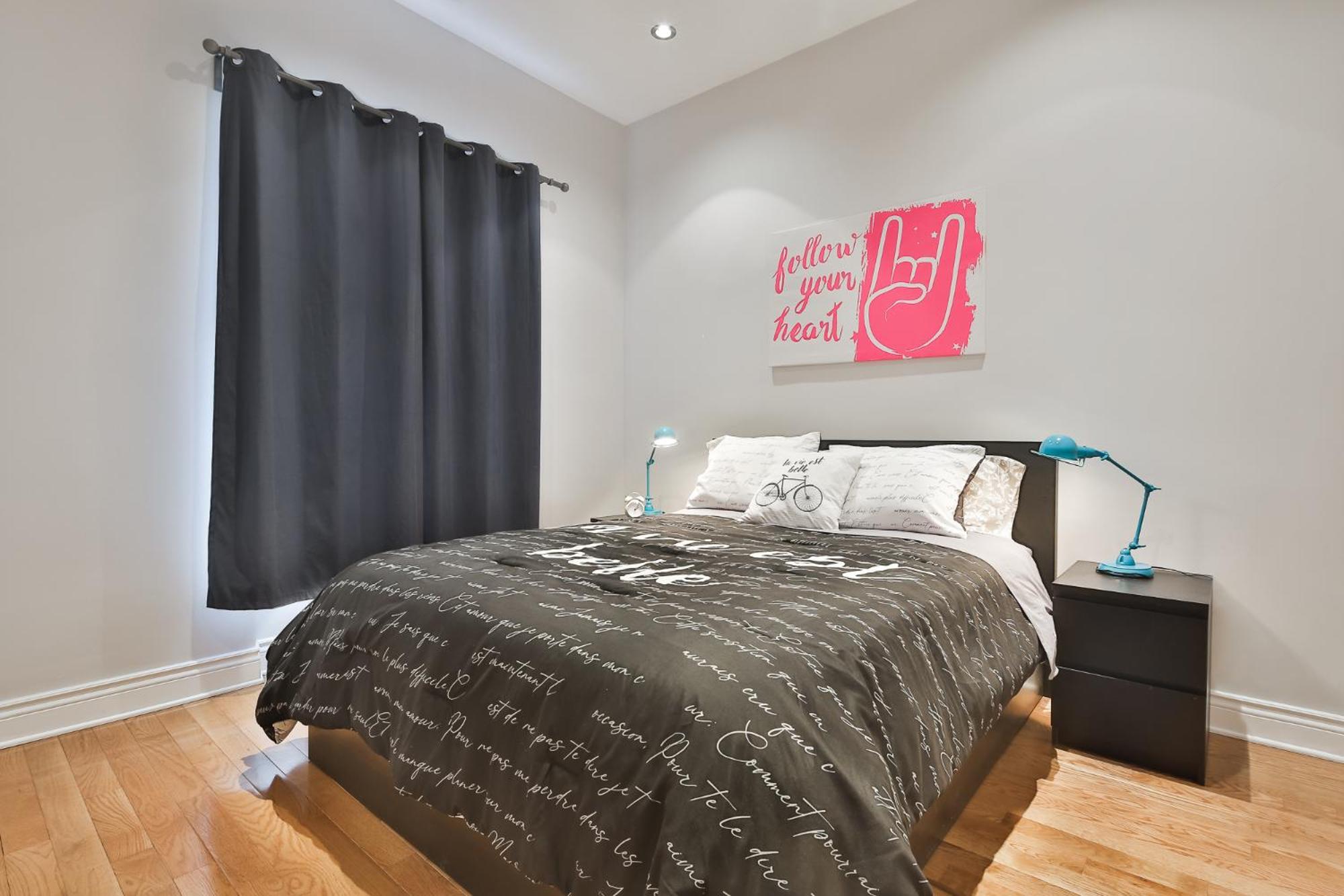 STUNNING full APARTMENTS - stocked KITCHENS - WASHER & DRYERS - WORKSPACE PROVIDED - FAST WIFI - LOCATED on the FAMOUS ST Denis street - Near METRO MONT RO