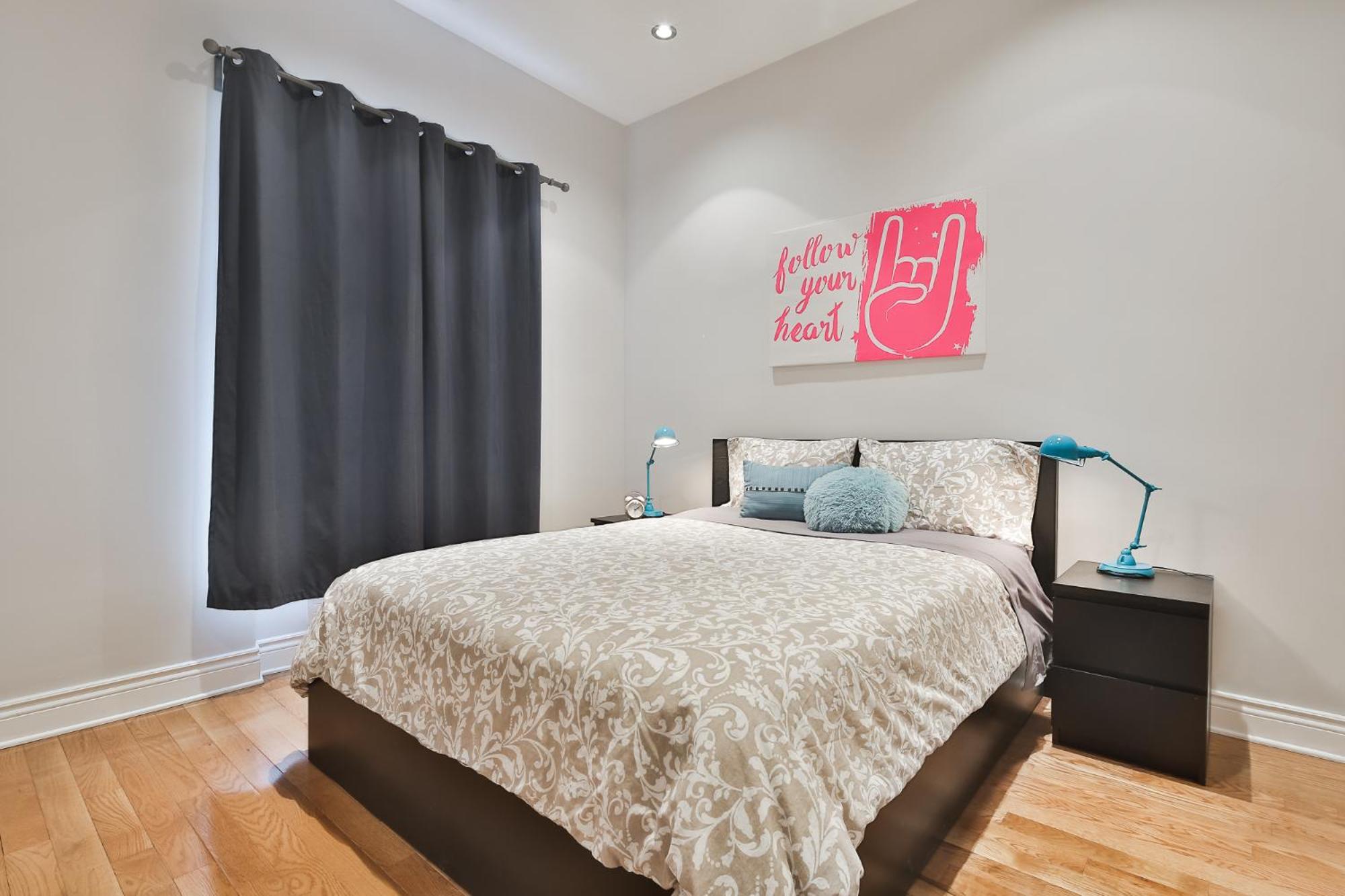 STUNNING full APARTMENTS - stocked KITCHENS - WASHER & DRYERS - WORKSPACE PROVIDED - FAST WIFI - LOCATED on the FAMOUS ST Denis street - Near METRO MONT RO