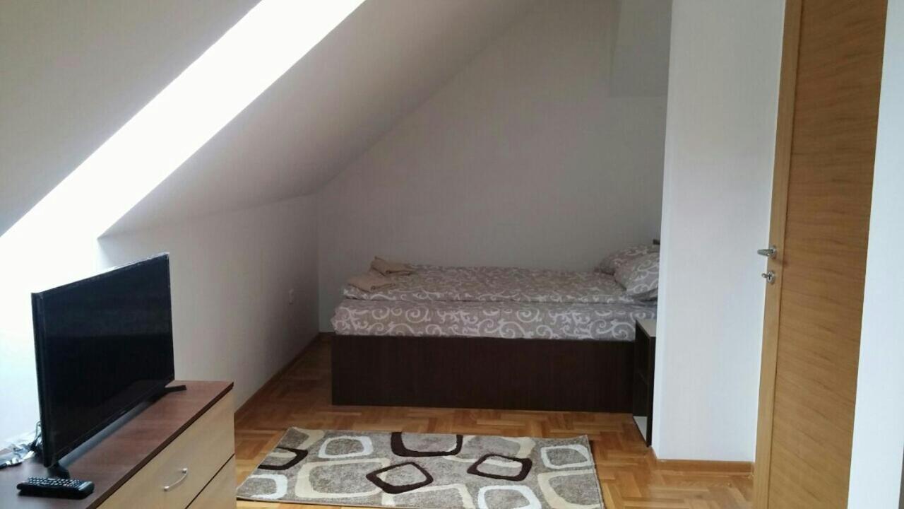 Eros apartmani