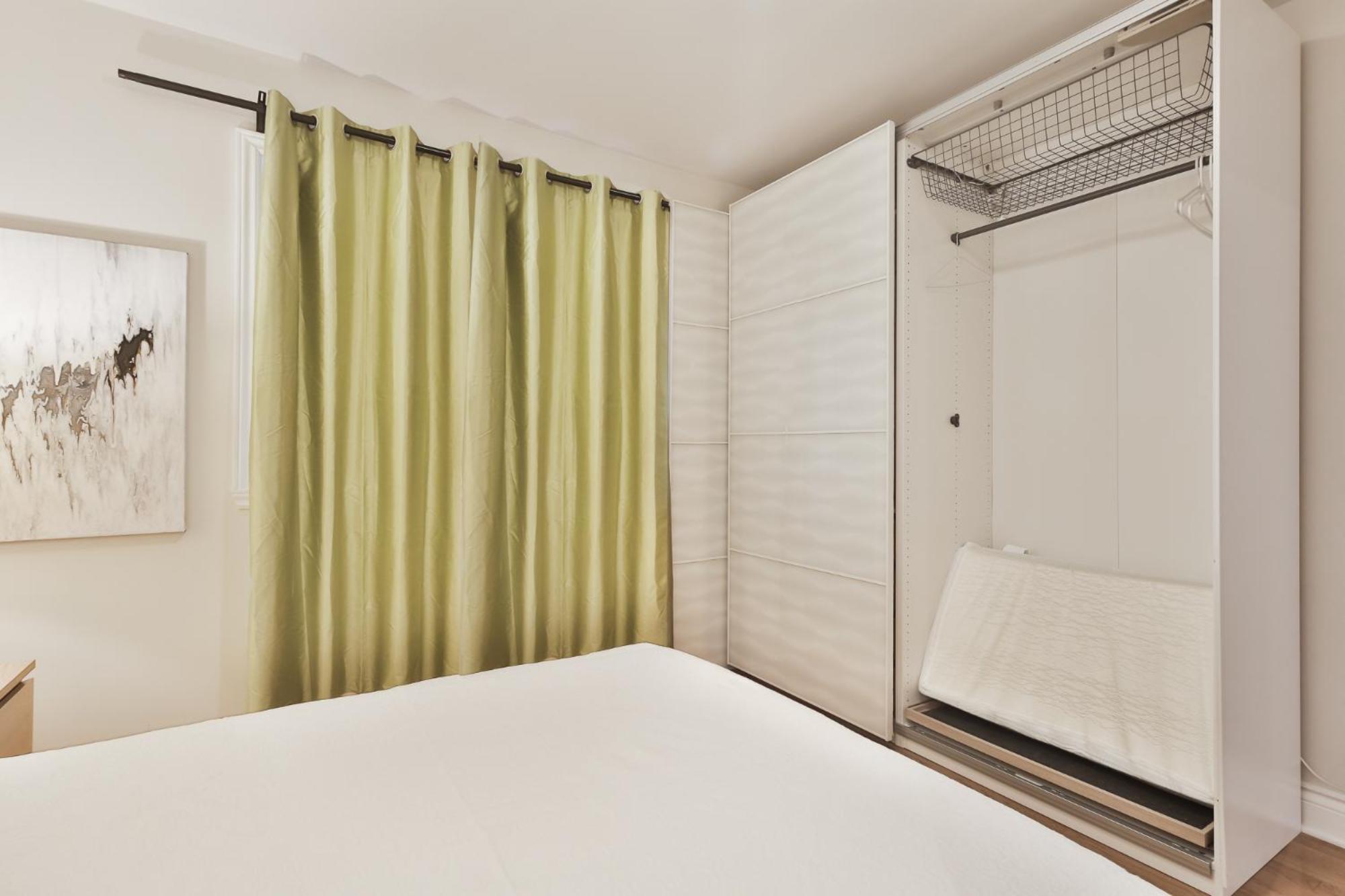 STUNNING full APARTMENTS - stocked KITCHENS - WASHER & DRYERS - WORKSPACE PROVIDED - FAST WIFI - LOCATED on the FAMOUS ST Denis street - Near METRO MONT RO