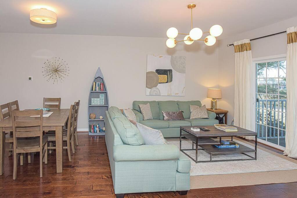 Rehoboth Crossing - Beach Oasis! view 4
