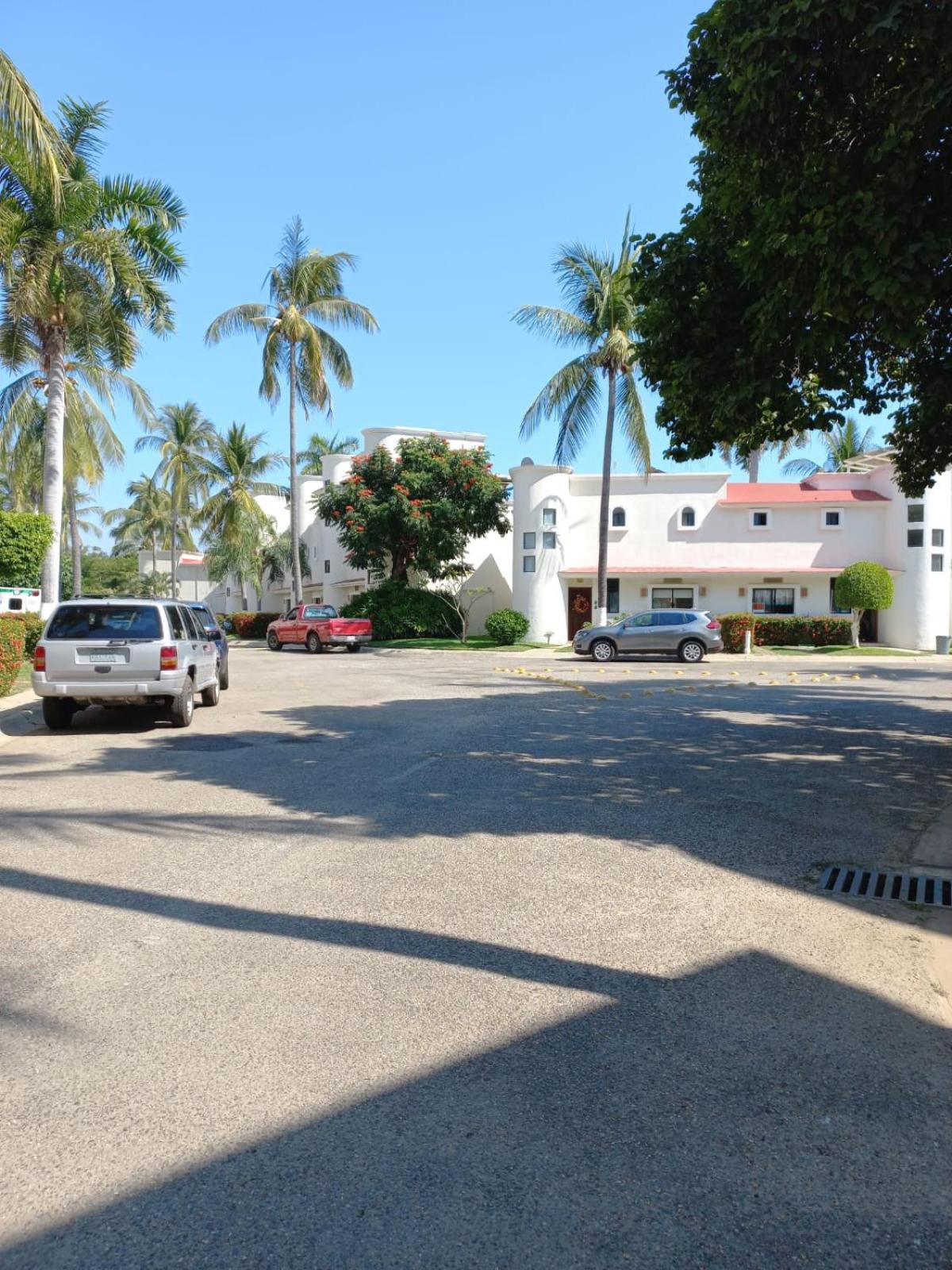 Photo 52