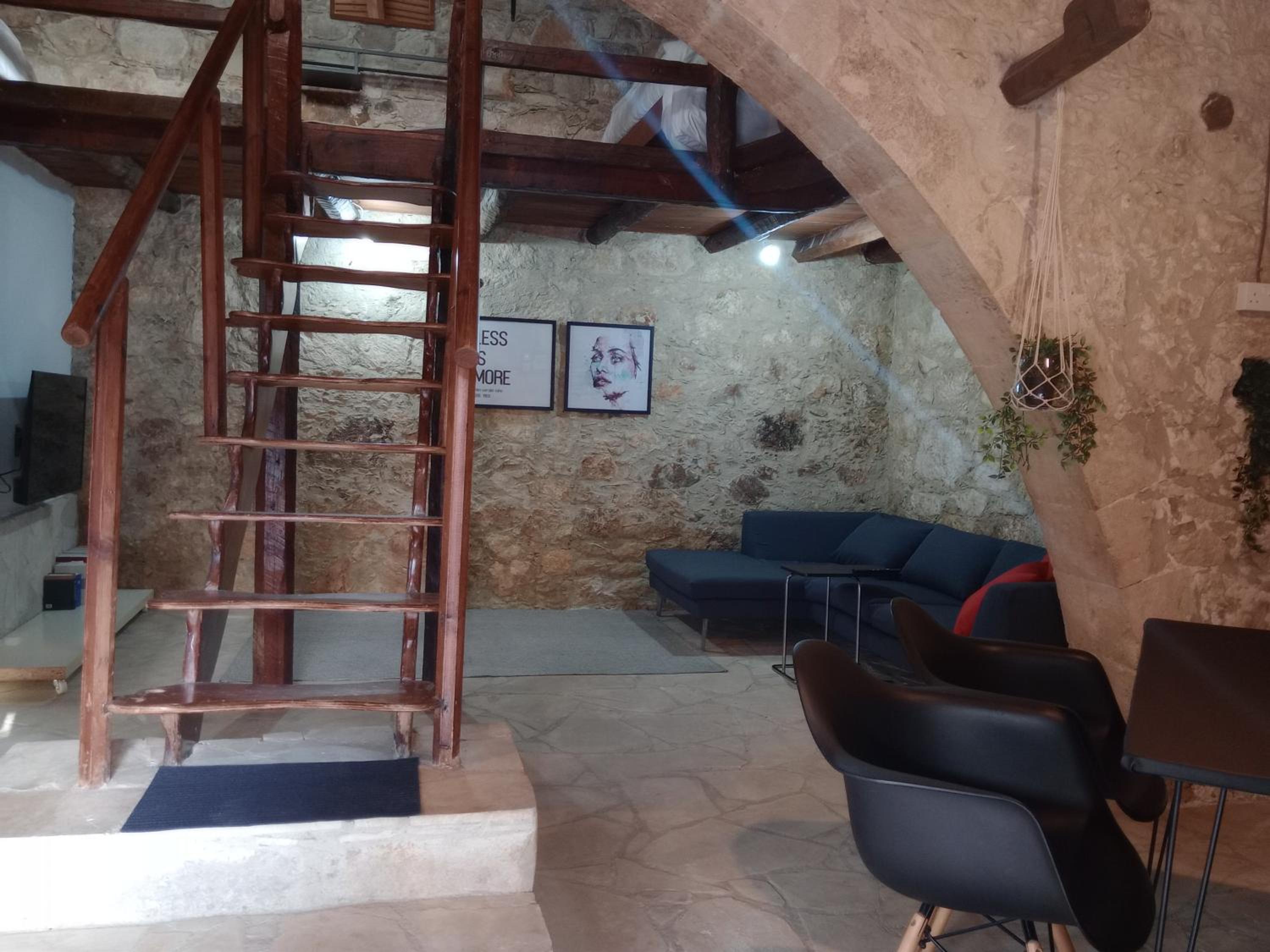 Galileo Cottage House (BREAKBOOKING CY)