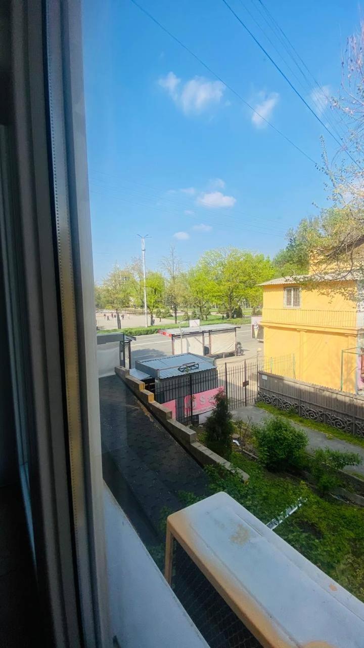 2-room apartment Tynystanov 231 view 4