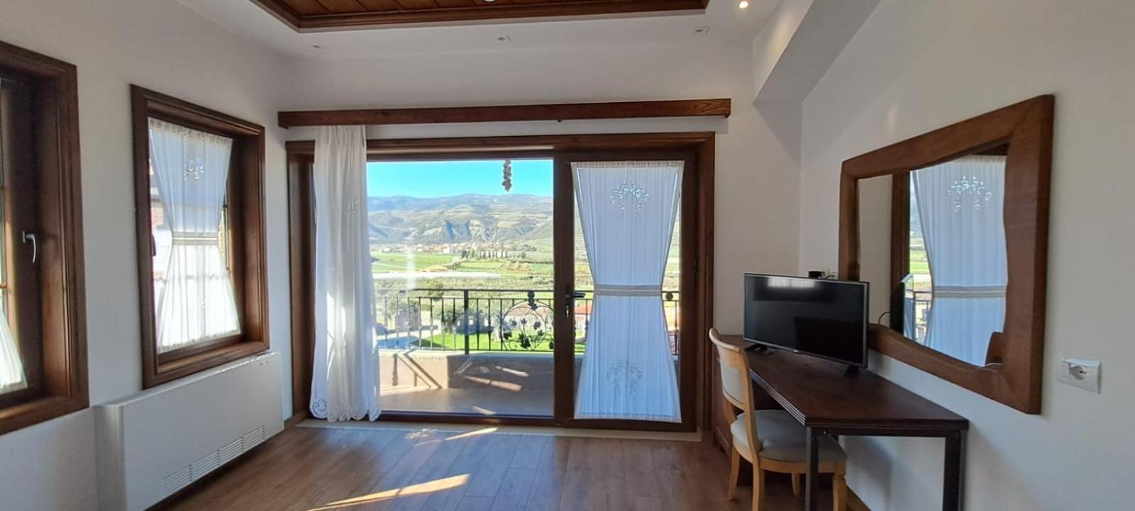 Pupa Winery Serene Stay