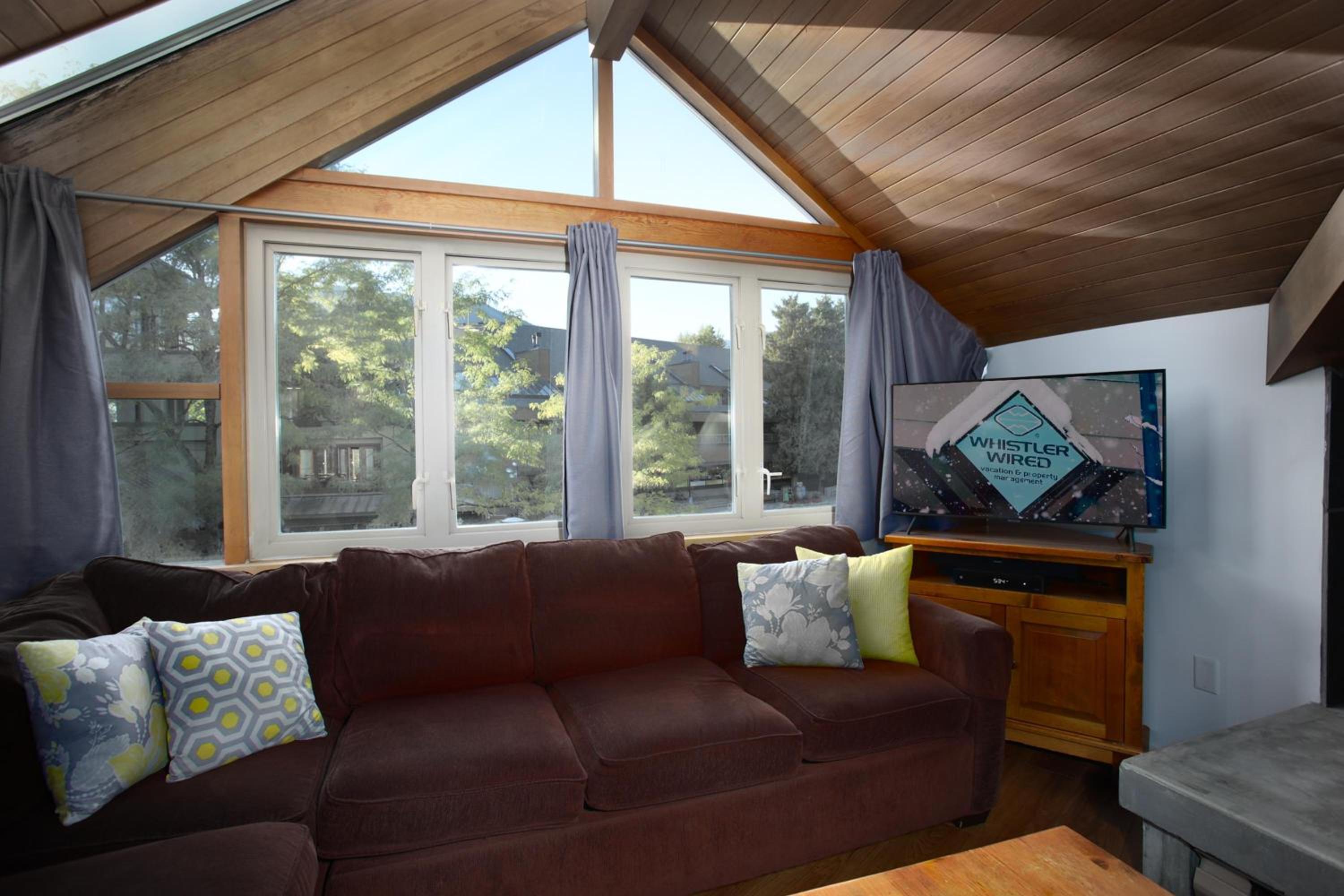 Fitzsimmons C - Private Sauna, Located in the Heart of Whistler Village