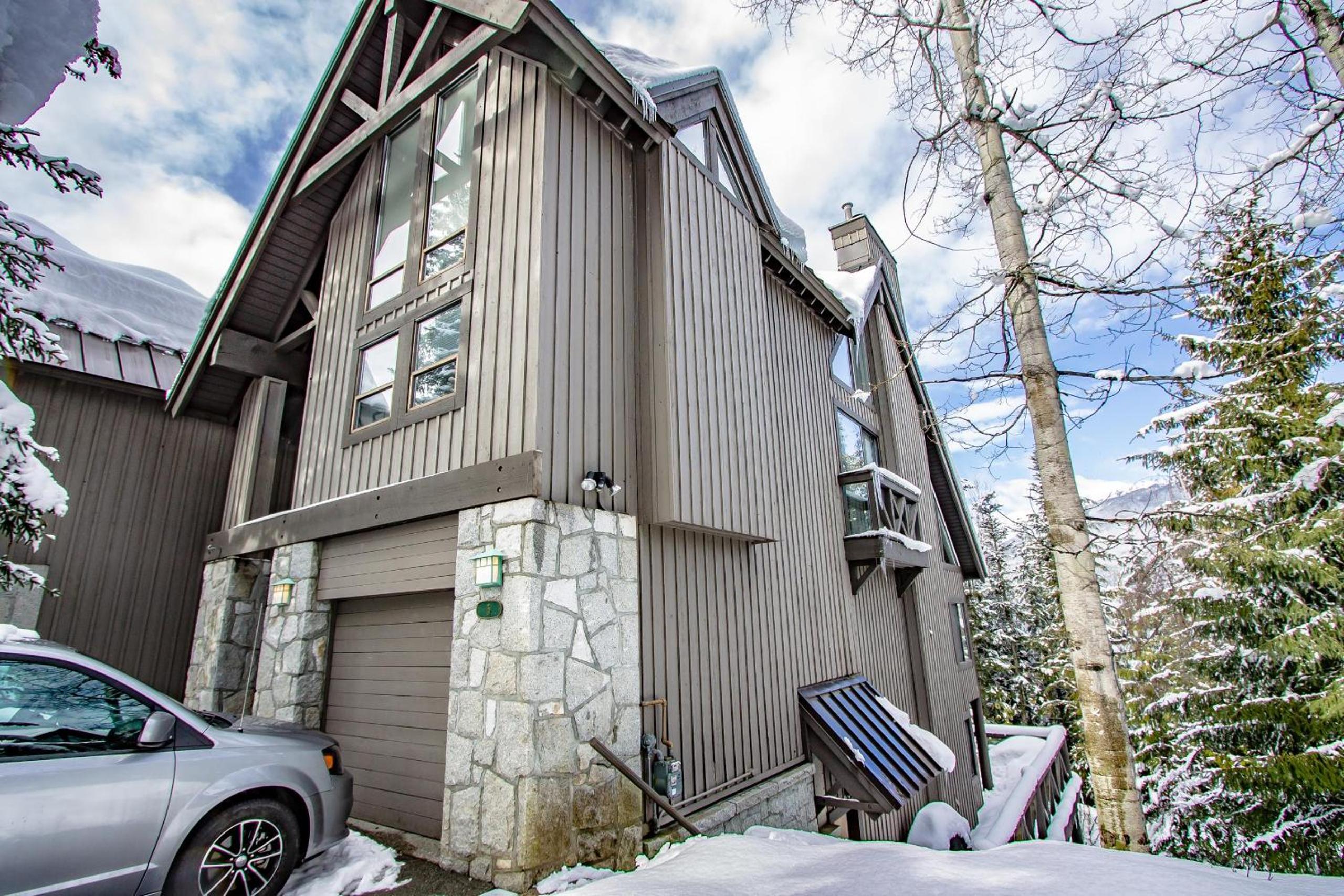 Pinnacle Ridge 05 - Ski In Ski Out, Private Hot Tub, Gas Fireplace