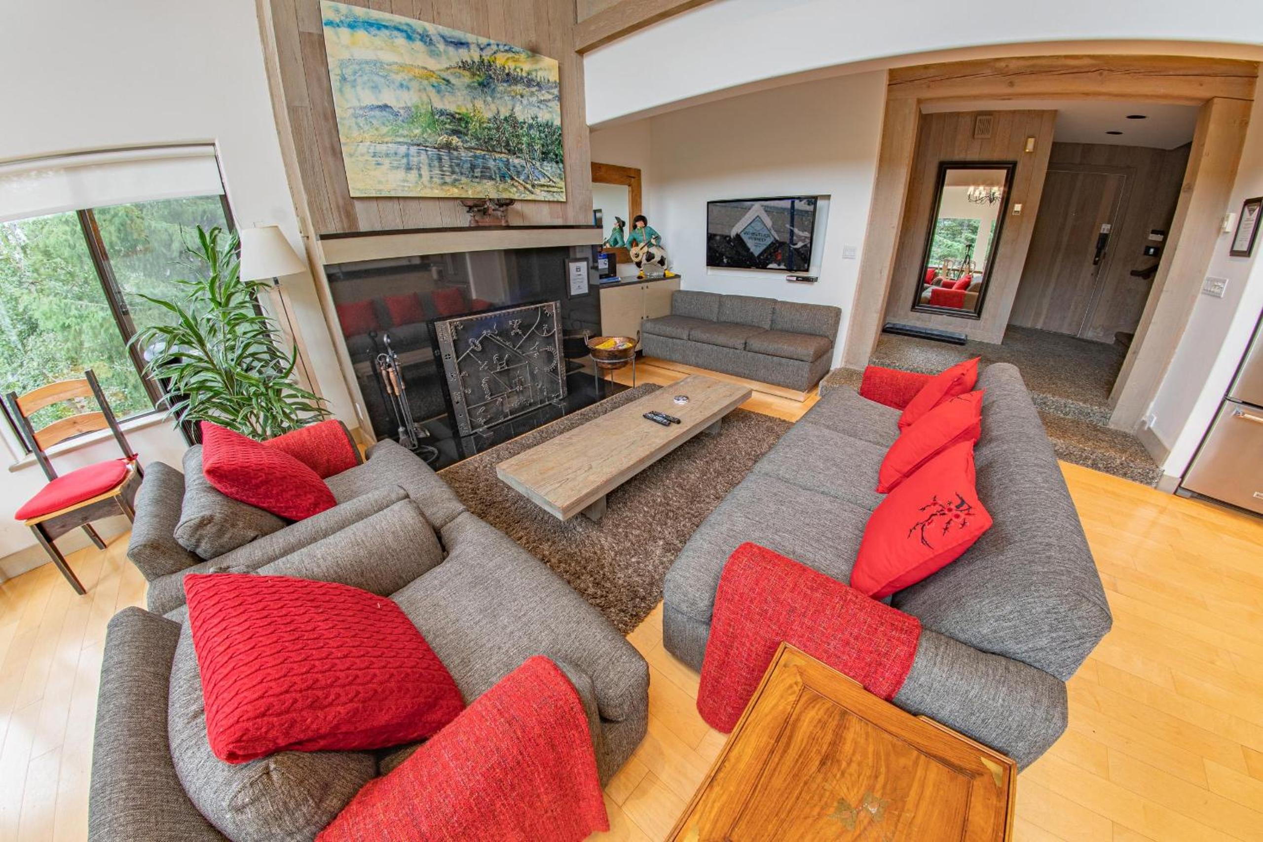 Pinnacle Ridge 05 - Ski In Ski Out, Private Hot Tub, Gas Fireplace