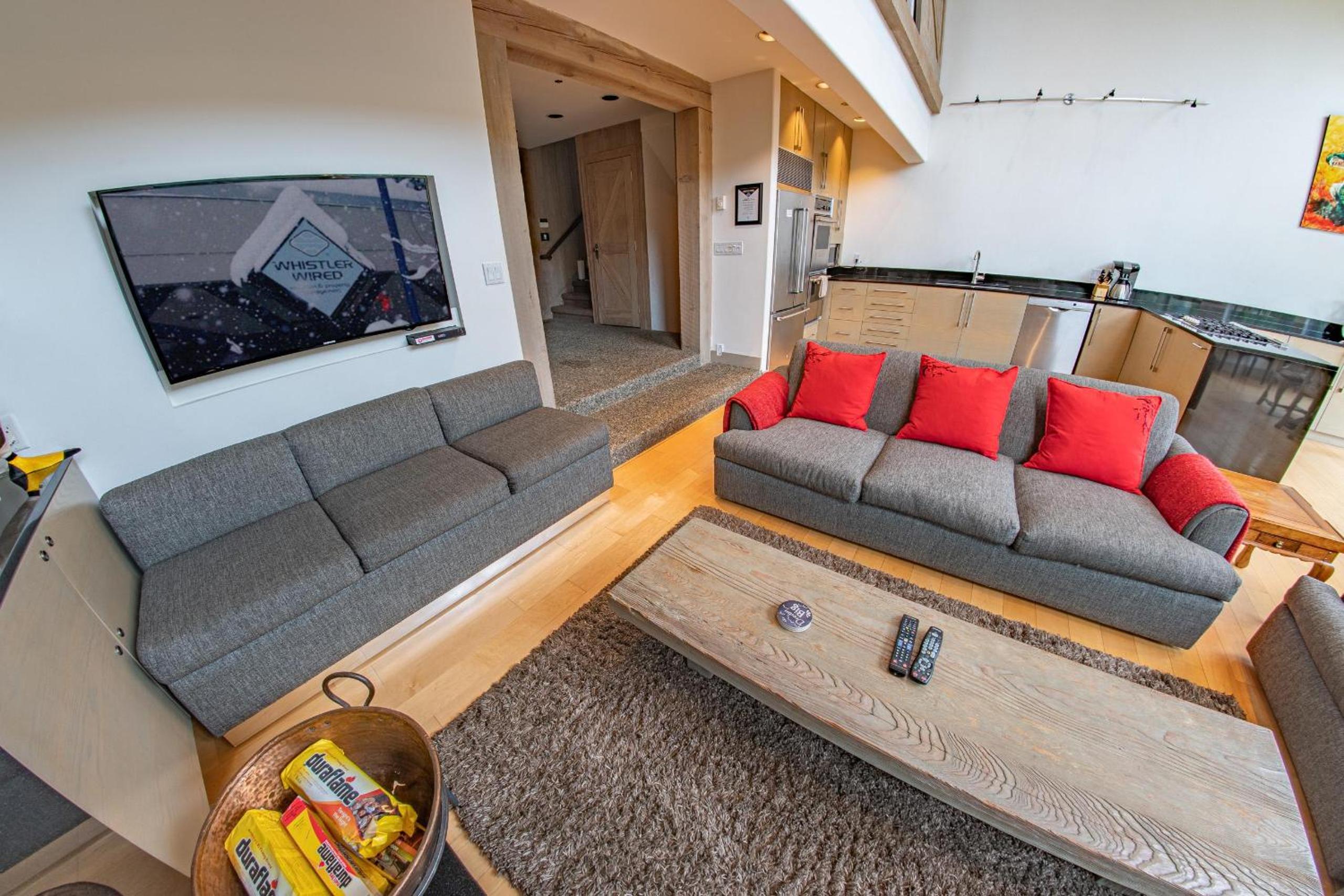 Pinnacle Ridge 05 - Ski In Ski Out, Private Hot Tub, Gas Fireplace