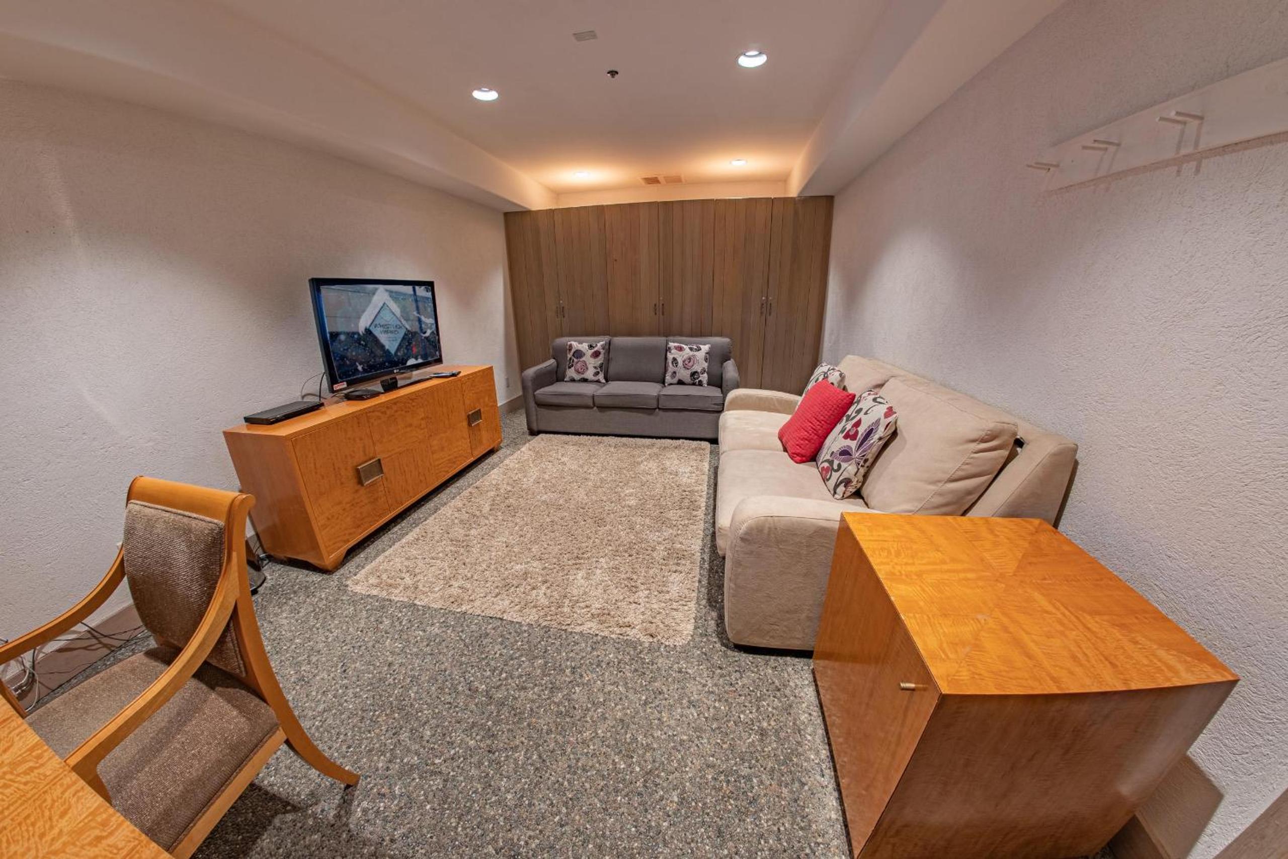 Pinnacle Ridge 05 - Ski In Ski Out, Private Hot Tub, Gas Fireplace