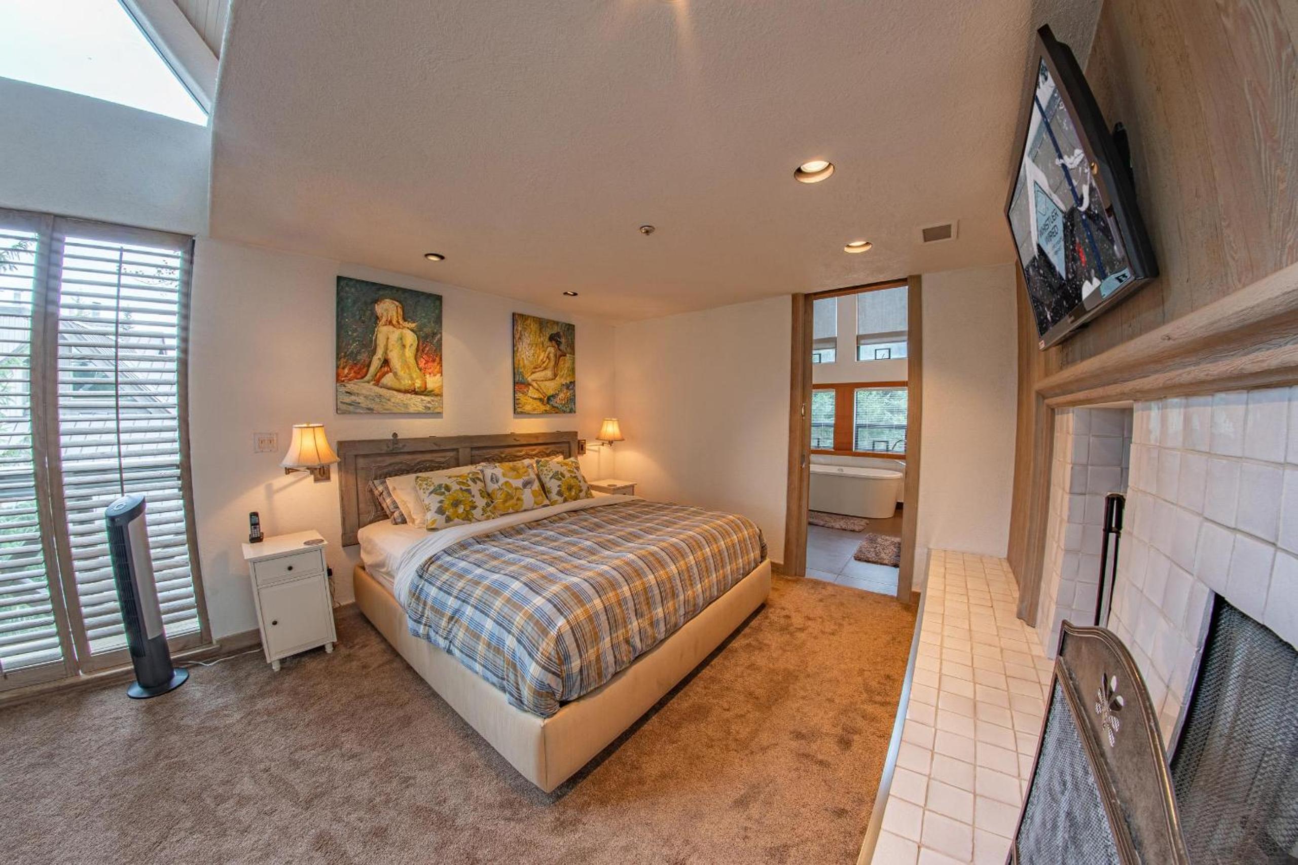 Pinnacle Ridge 05 - Ski In Ski Out, Private Hot Tub, Gas Fireplace