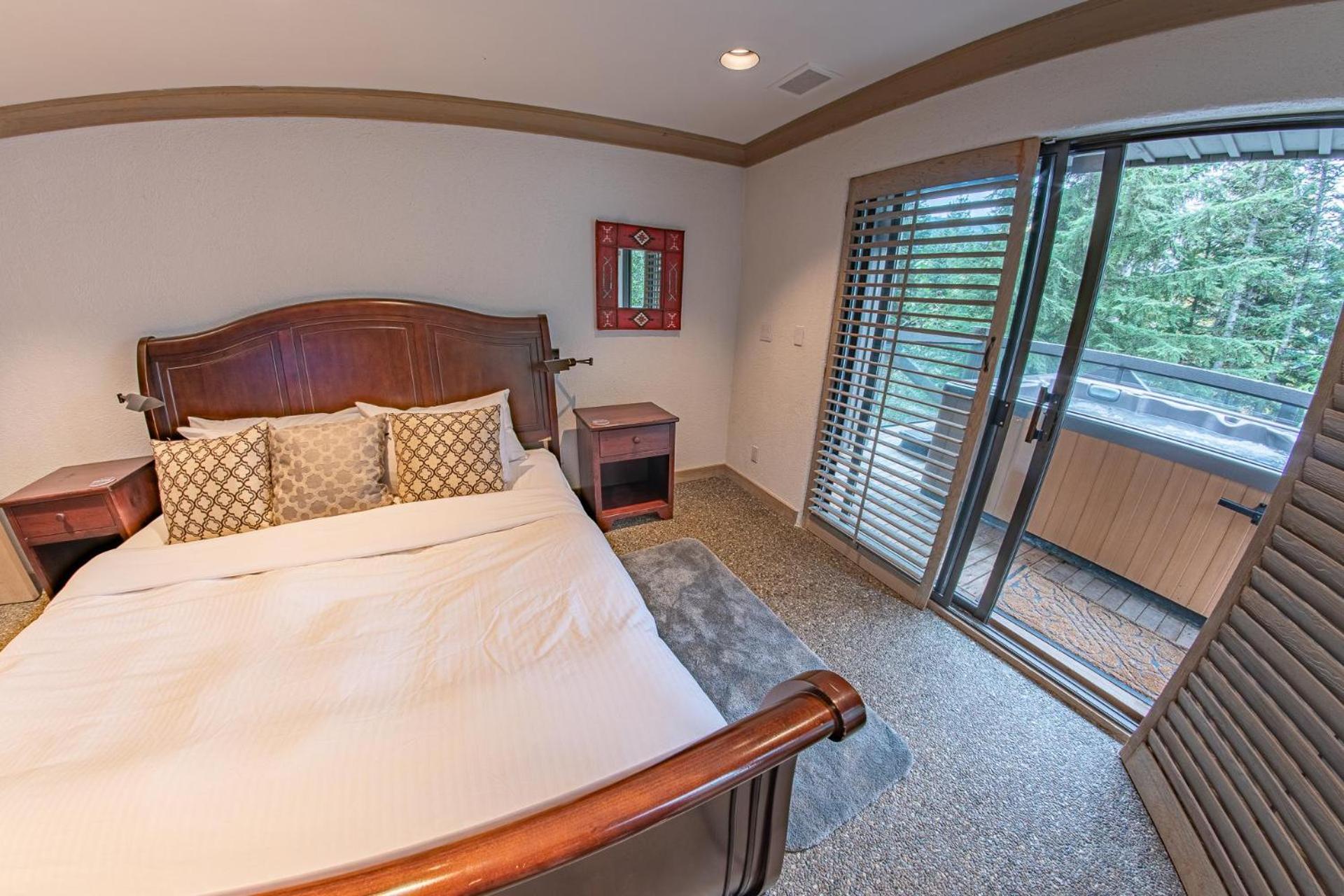 Pinnacle Ridge 05 - Ski In Ski Out, Private Hot Tub, Gas Fireplace