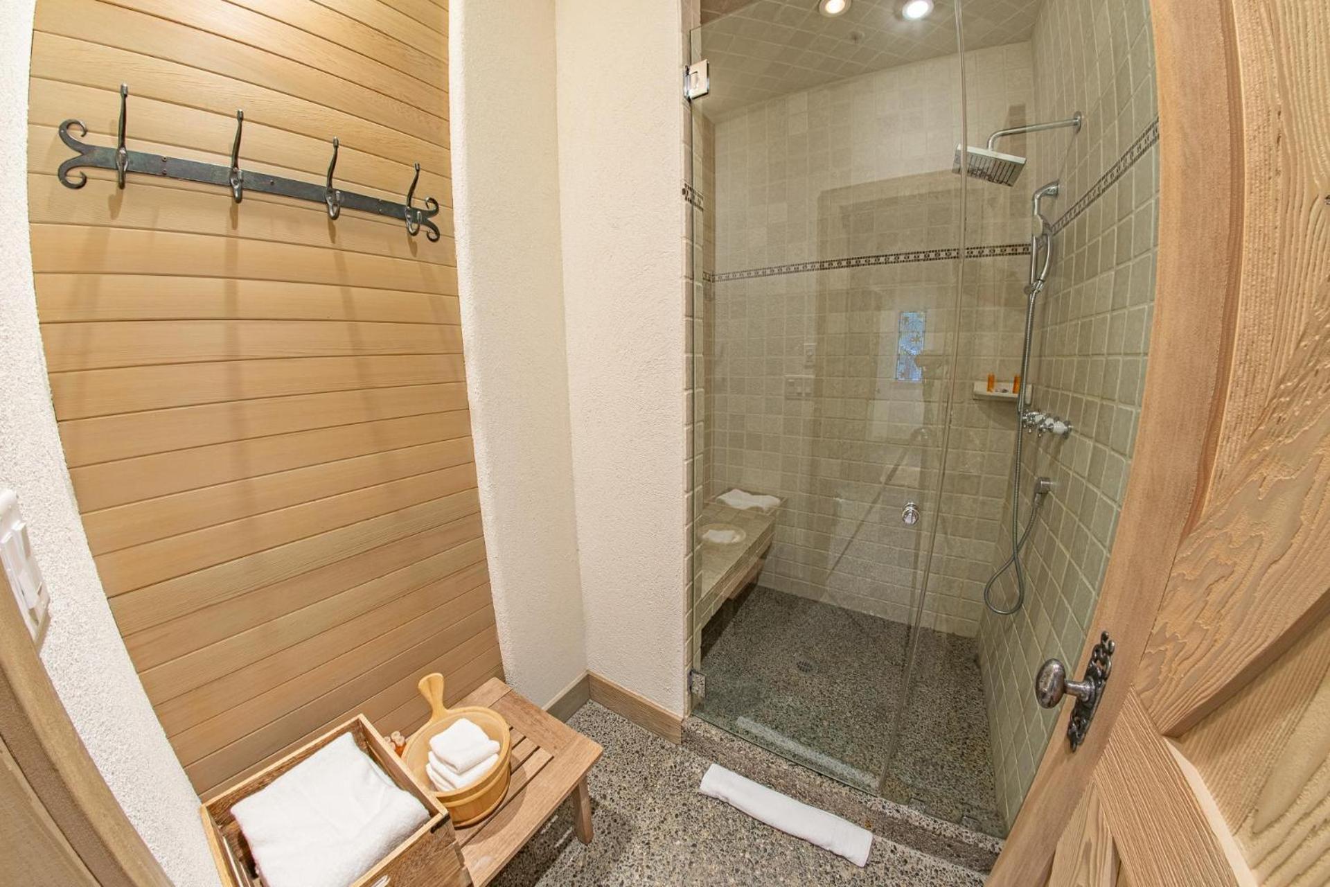 Pinnacle Ridge 05 - Ski In Ski Out, Private Hot Tub, Gas Fireplace