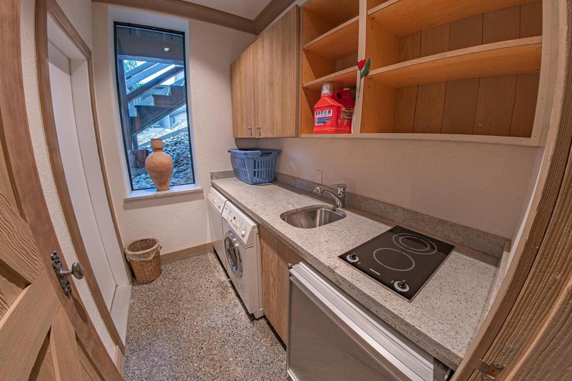 Pinnacle Ridge 05 - Ski In Ski Out, Private Hot Tub, Gas Fireplace