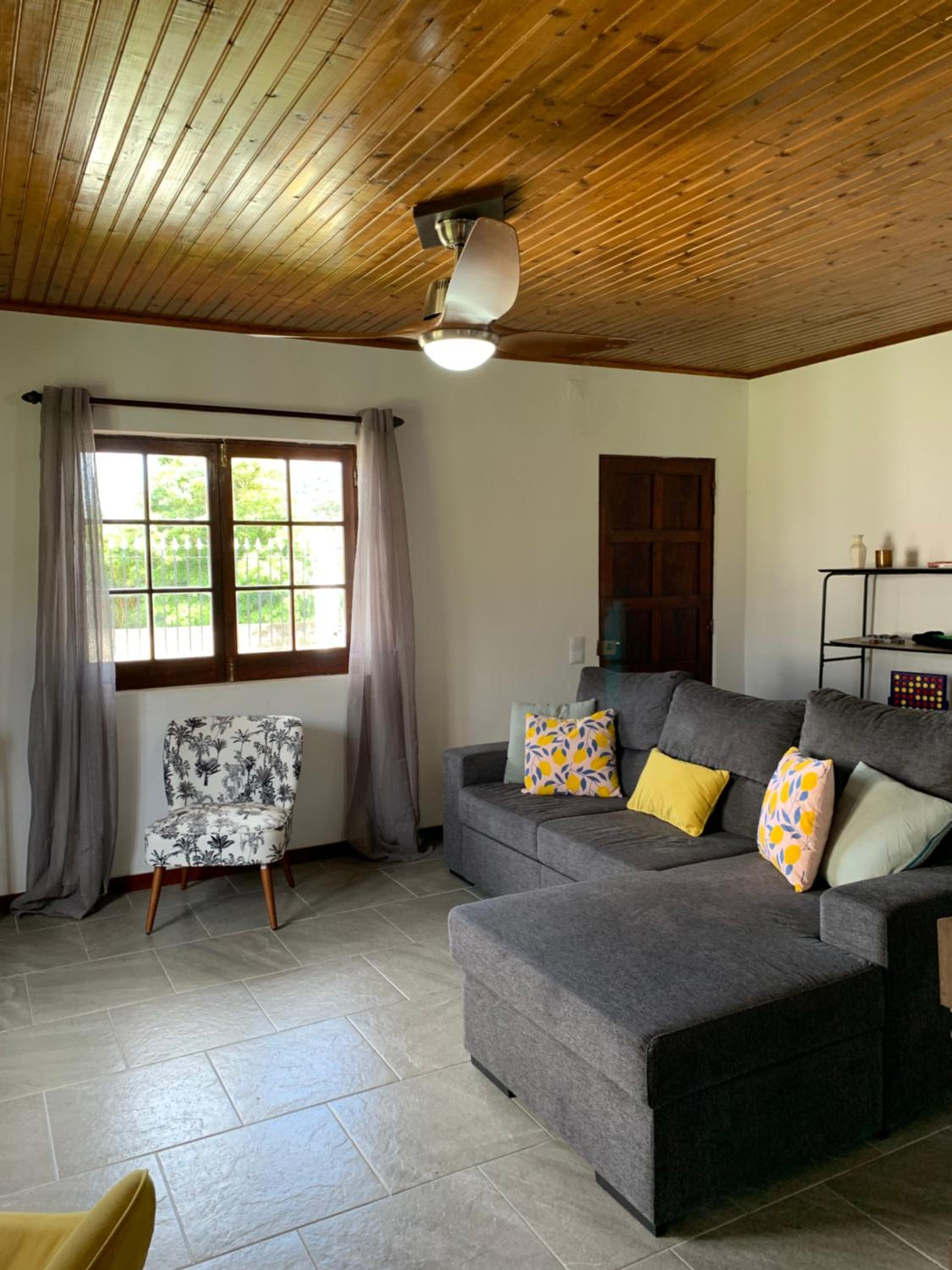 Charming 3-Bed House view 5