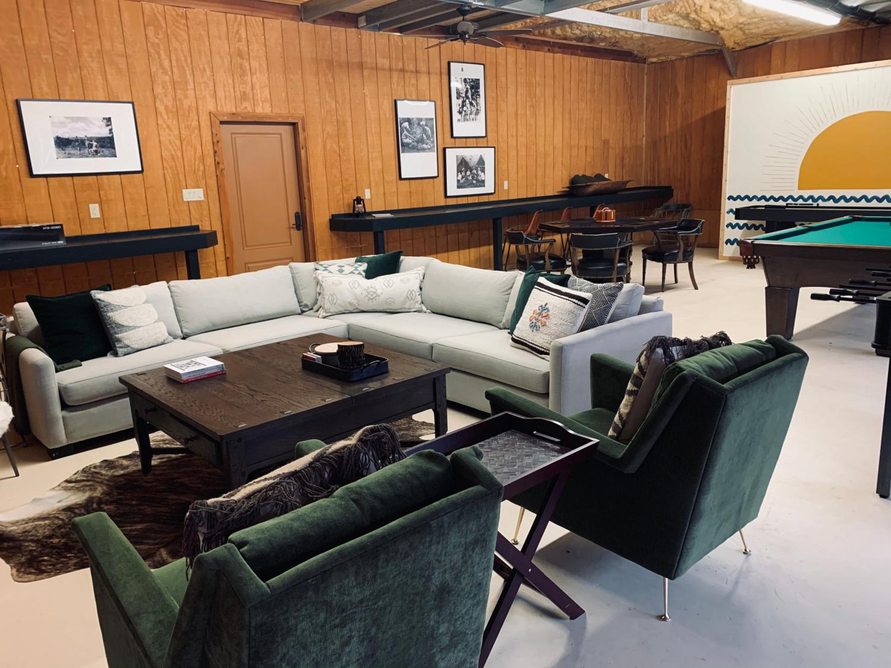 lounge