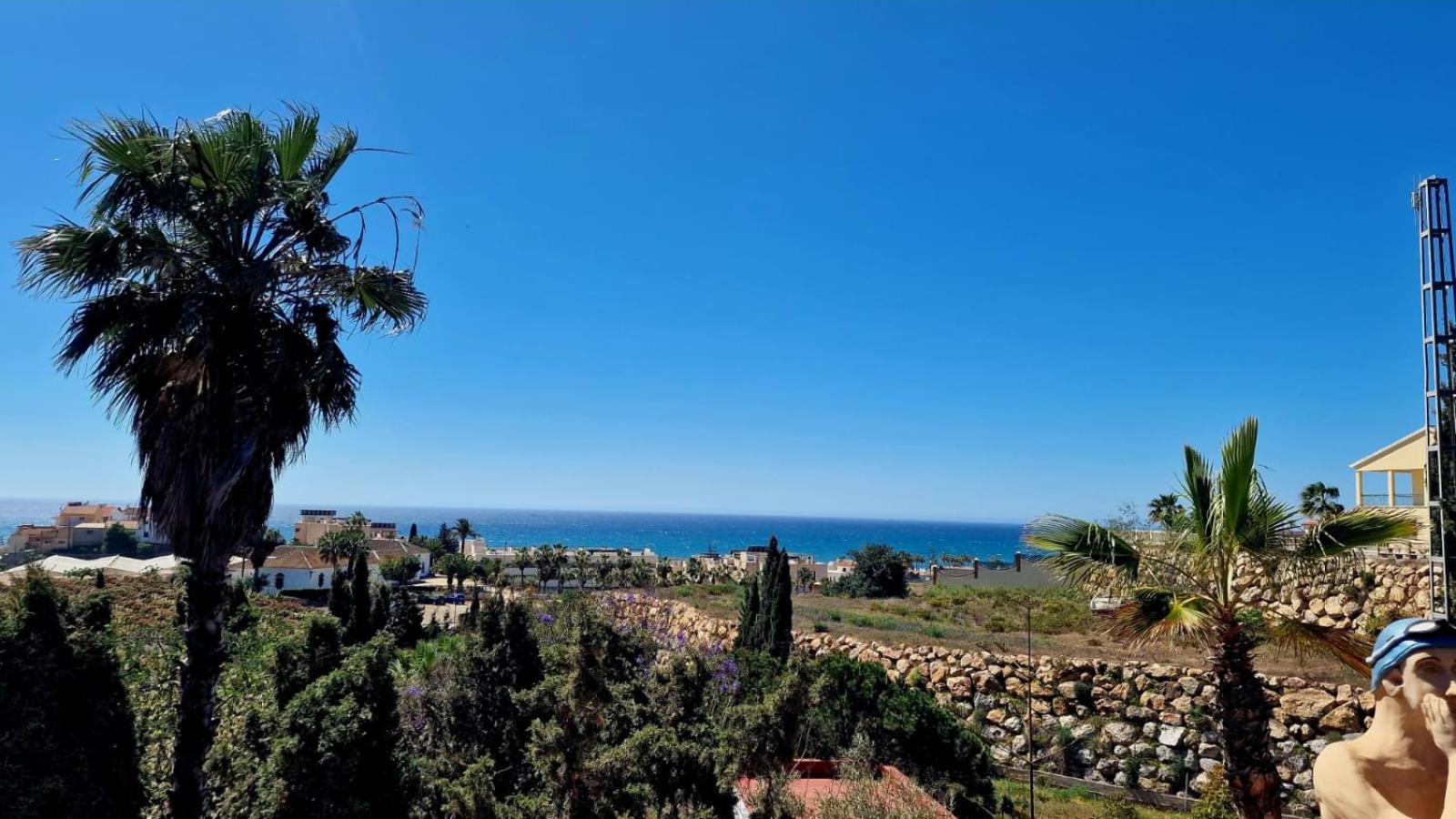 Guesthouse Sleeps 2 - Pool Access