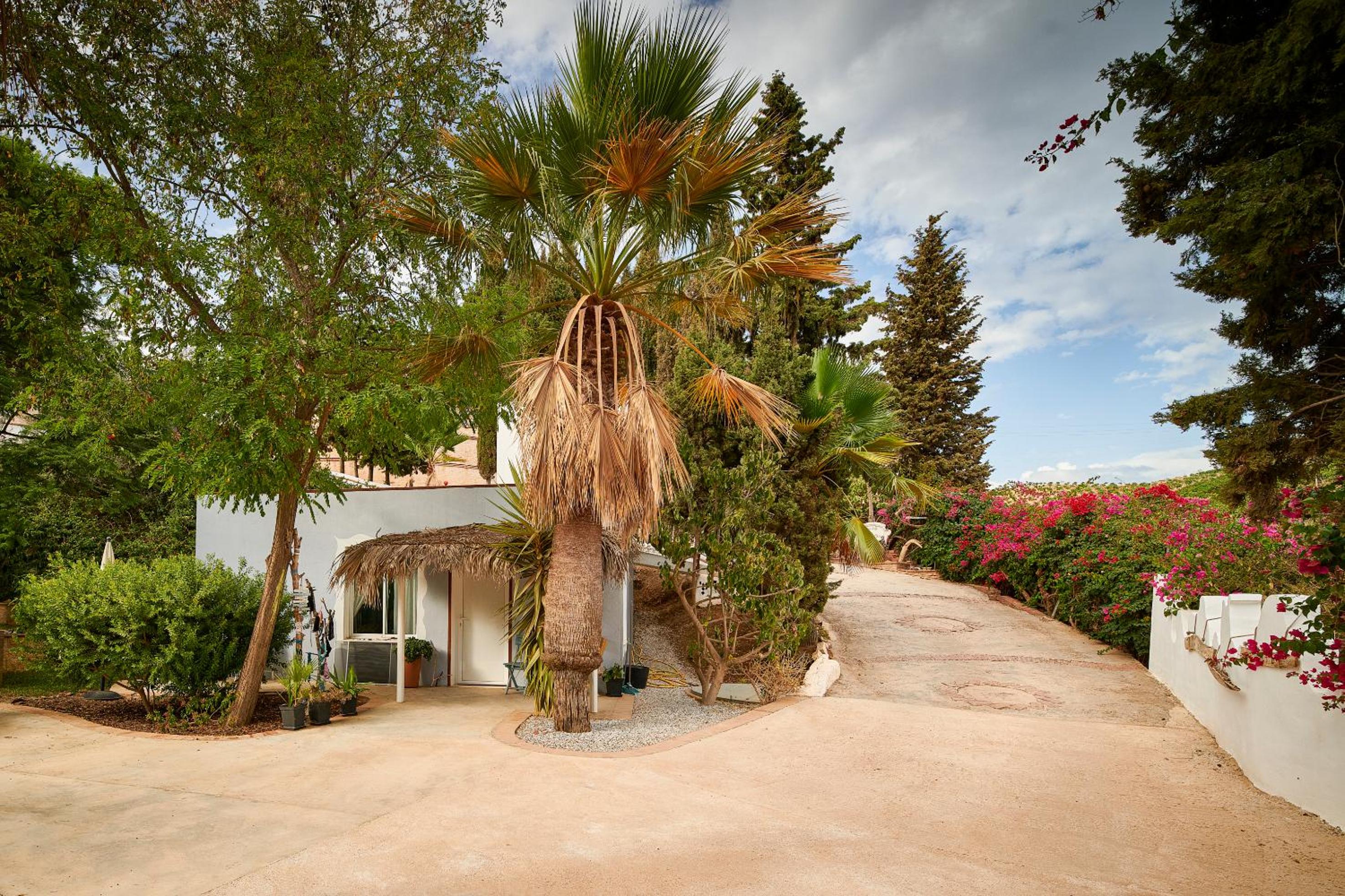 Guesthouse Sleeps 2 - Pool Access