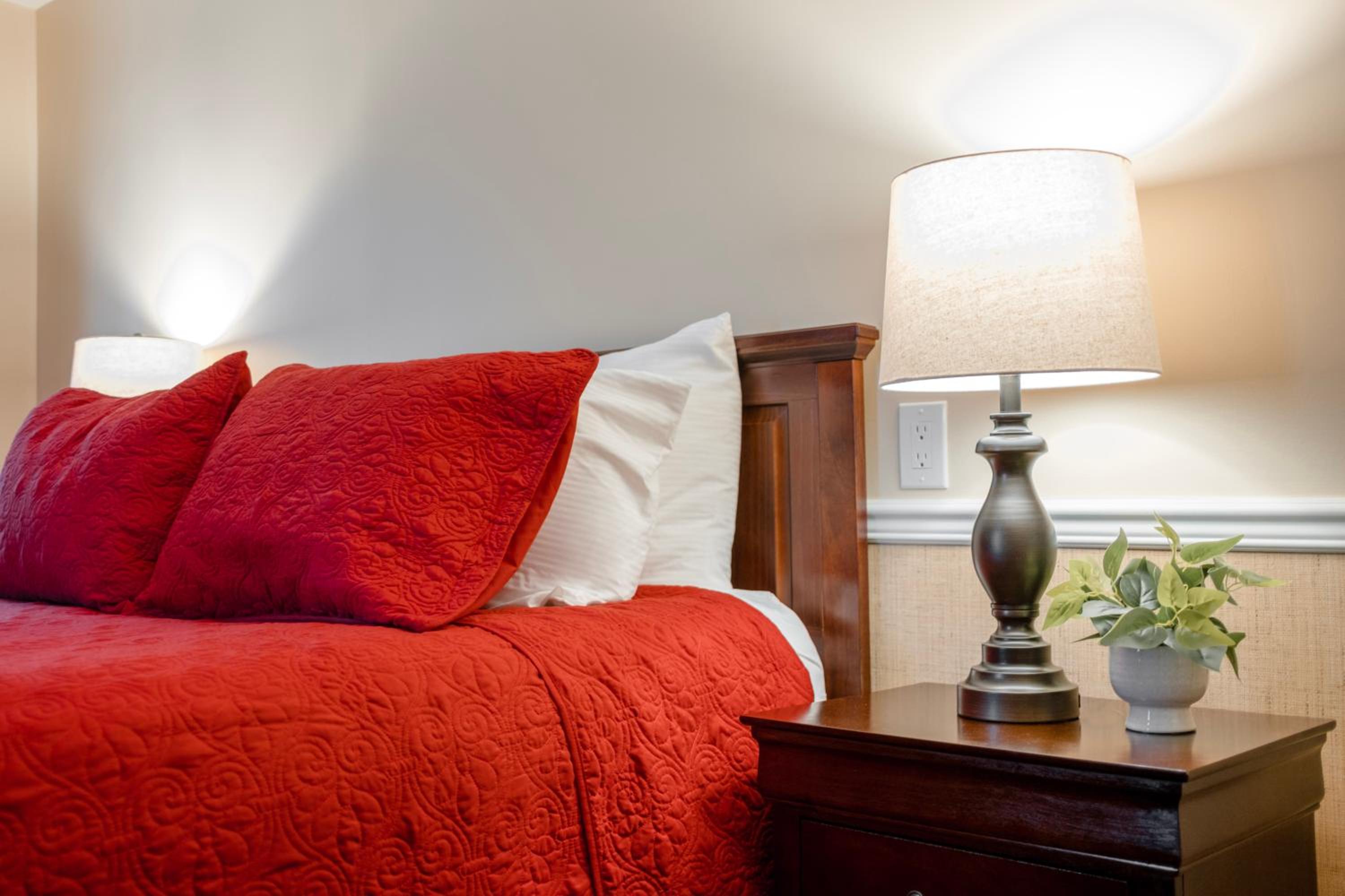 Red Coach Inn