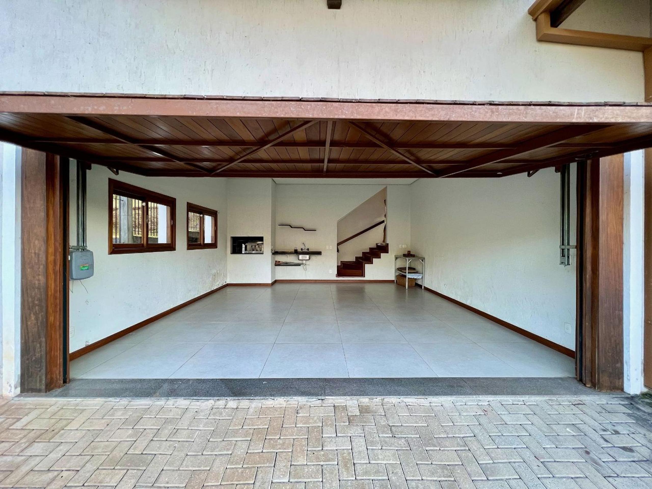 Casa Vale das Colinas 5 dorm by Achei Gramado