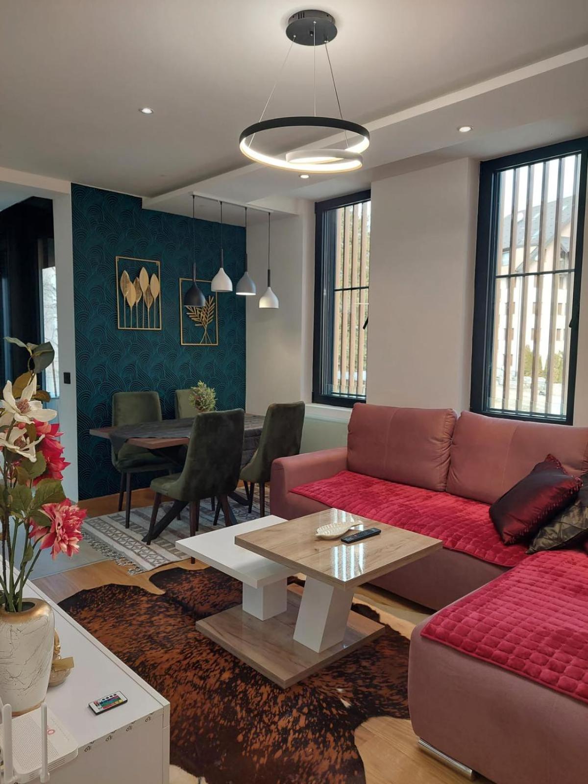 Apartman LUX SREBRNI VRHOVI view 5