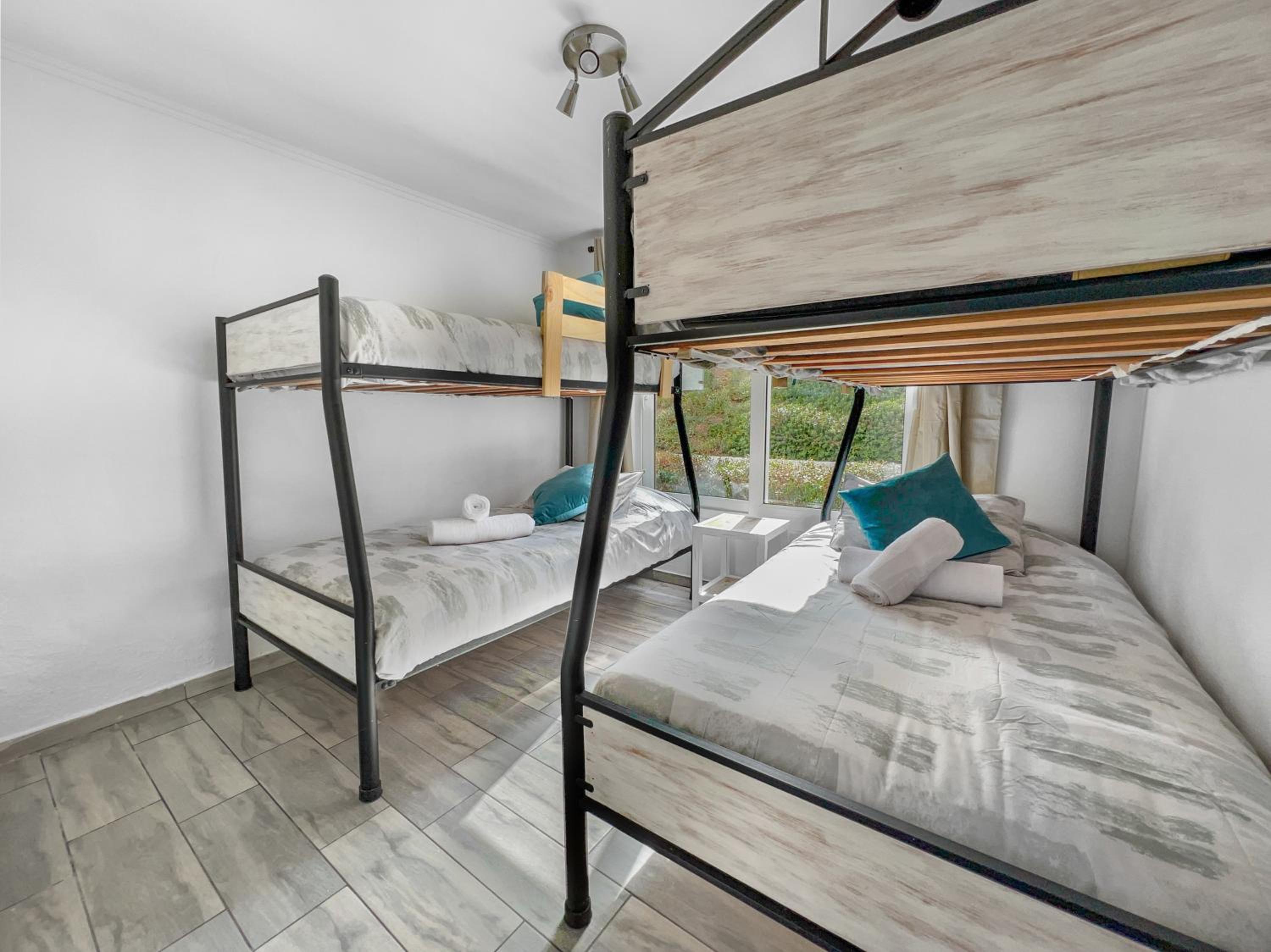 *1era Línea 1er Piso* Jardín, Playa, Piscinas 6p