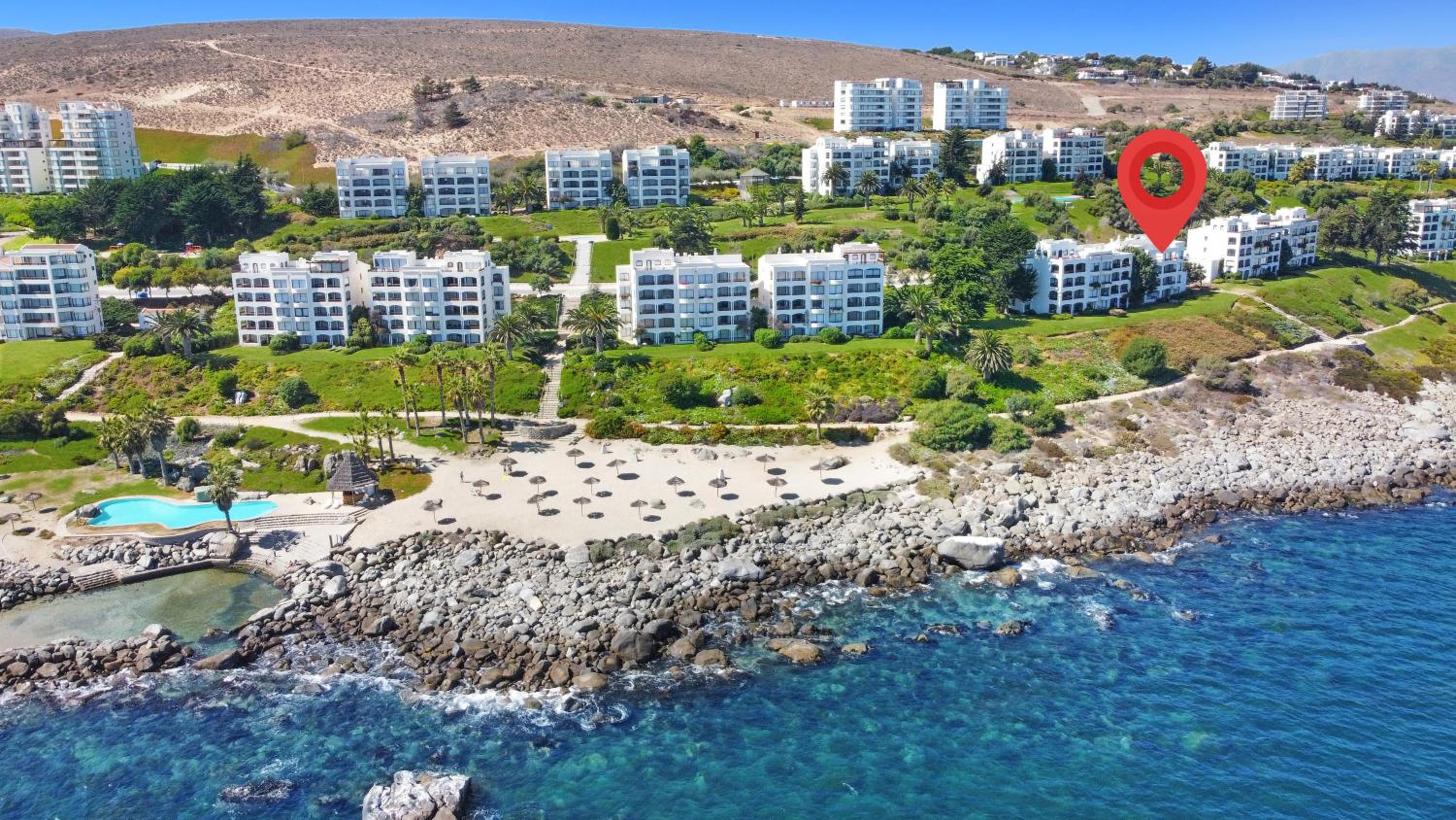 *1era Línea 1er Piso* Jardín, Playa, Piscinas 6p