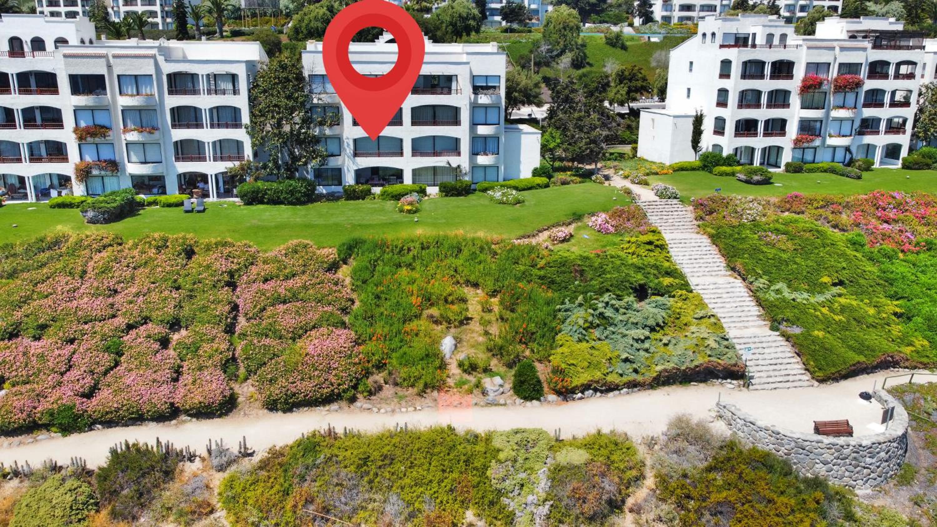 *1era Línea 1er Piso* Jardín, Playa, Piscinas 6p
