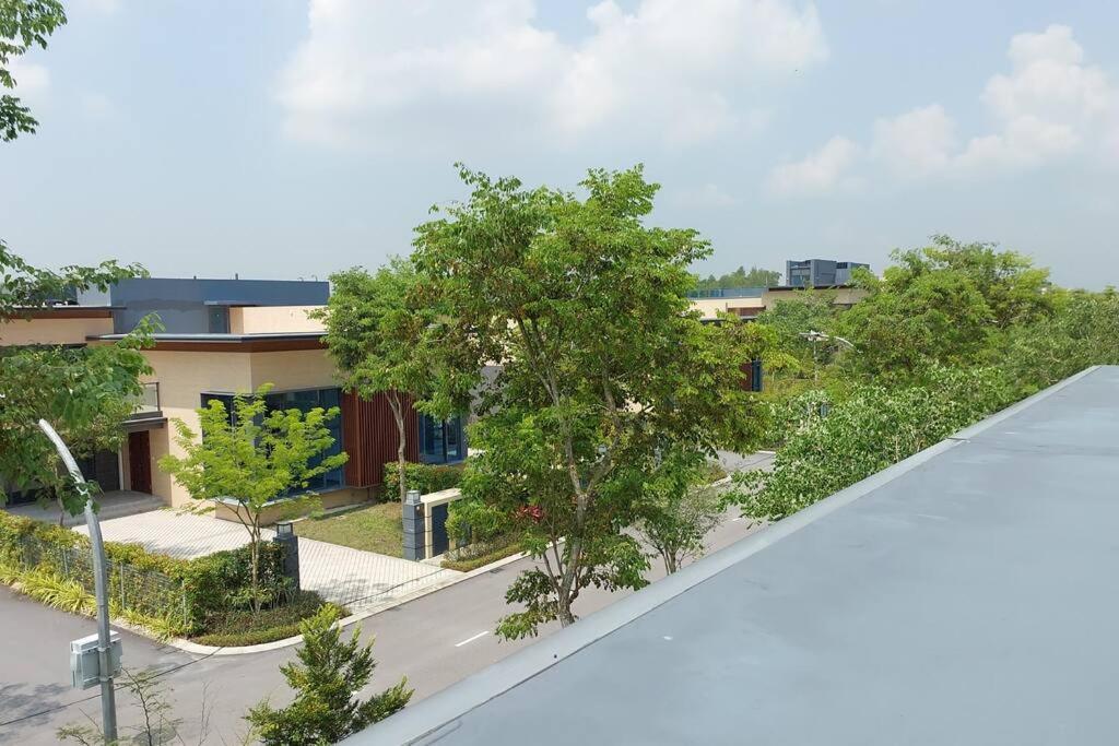 2 Room Forest City Villa near Golf Resort w Netflix