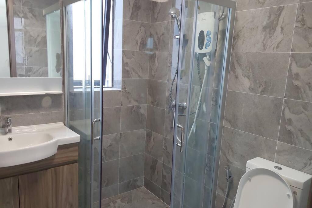 2 Room Forest City Villa near Golf Resort w Netflix