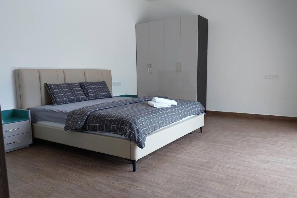 2 Room Forest City Villa near Golf Resort w Netflix