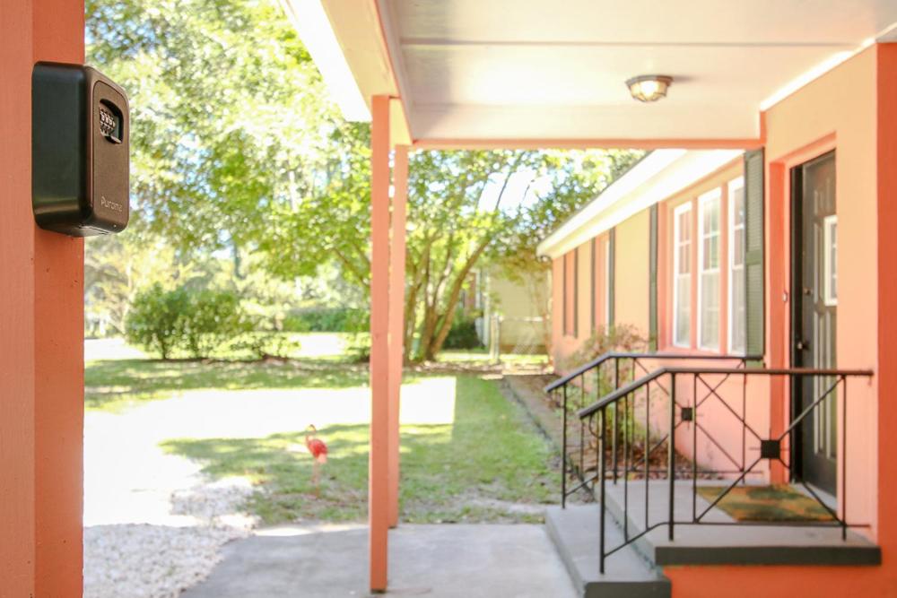 Pink Wing Pet-friendly Cottage Near Hospitals, Ssu view 5