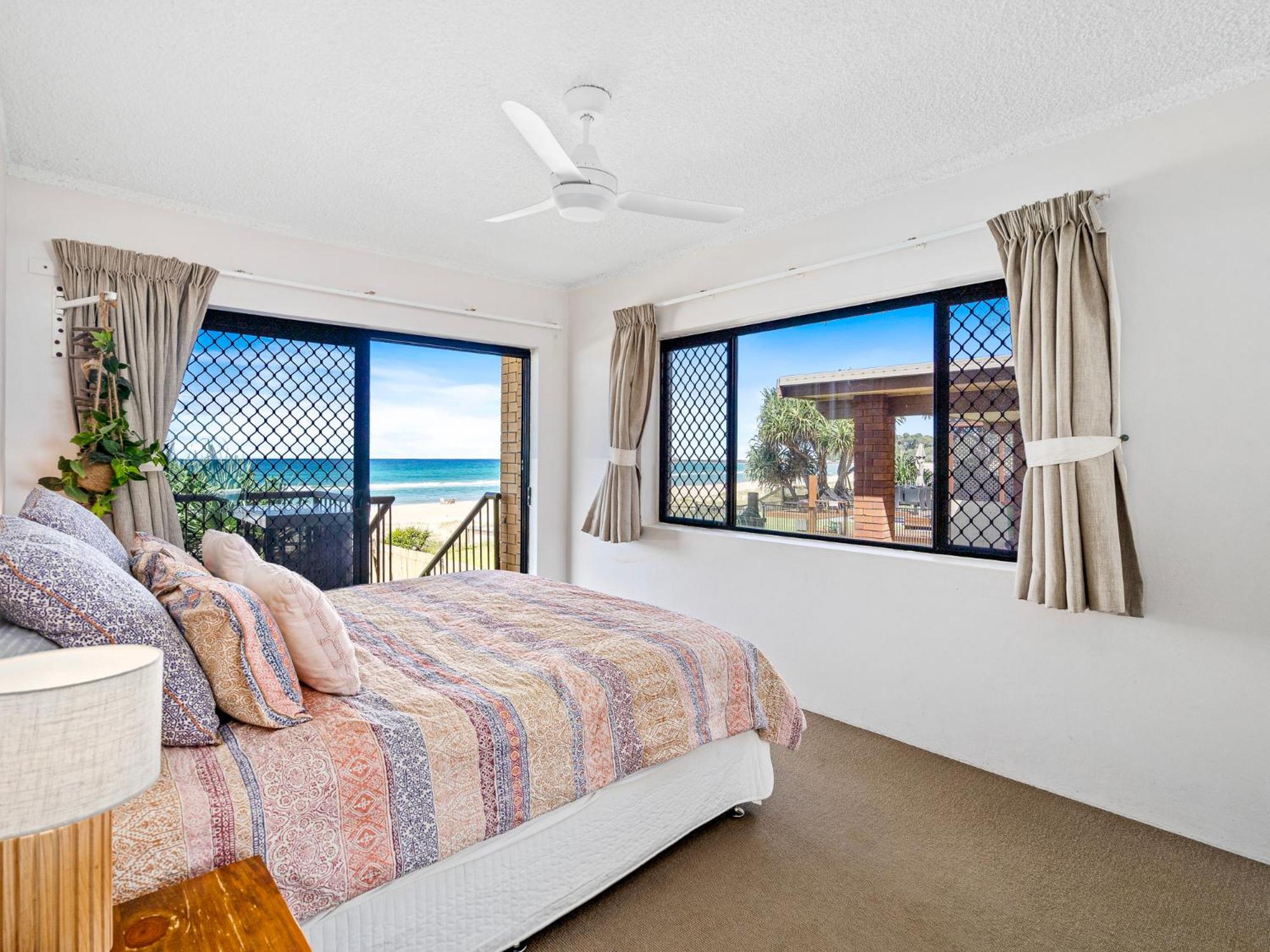 Pacific Breeze - Hosted by Burleigh Letting