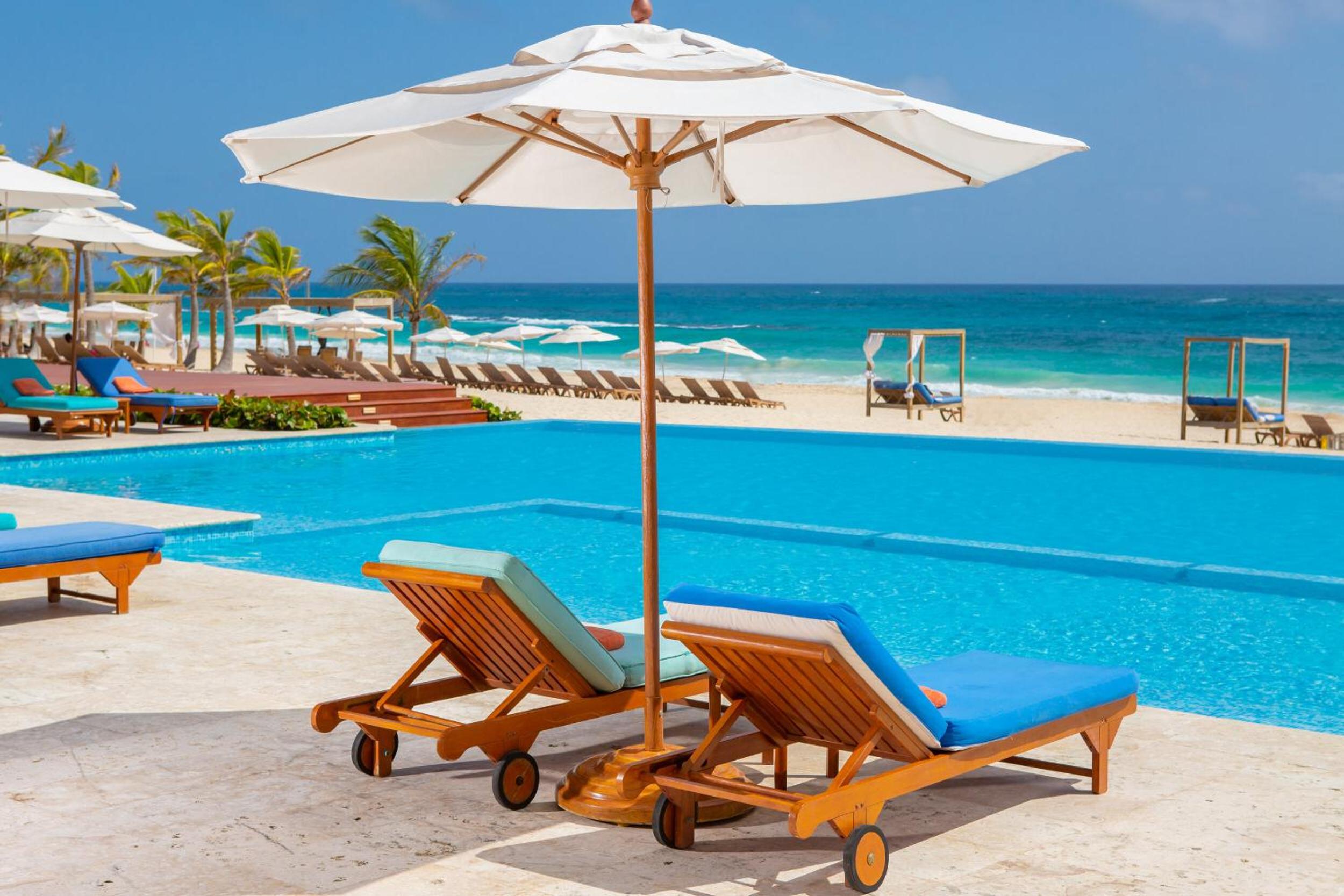 LUXURY CONDO coral bay