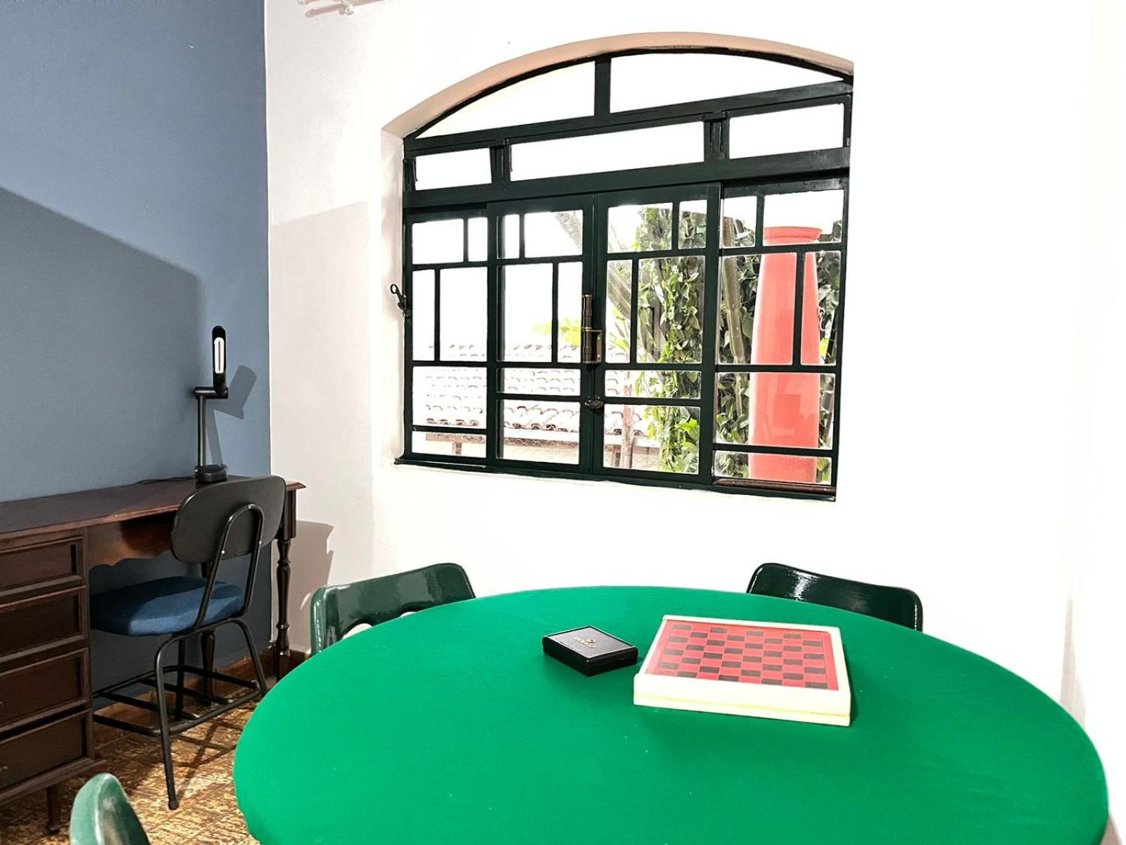 Cantinho da Vó Lena Casa Familiar com 4 Suítes, Piscina e Lazer em Lindóia