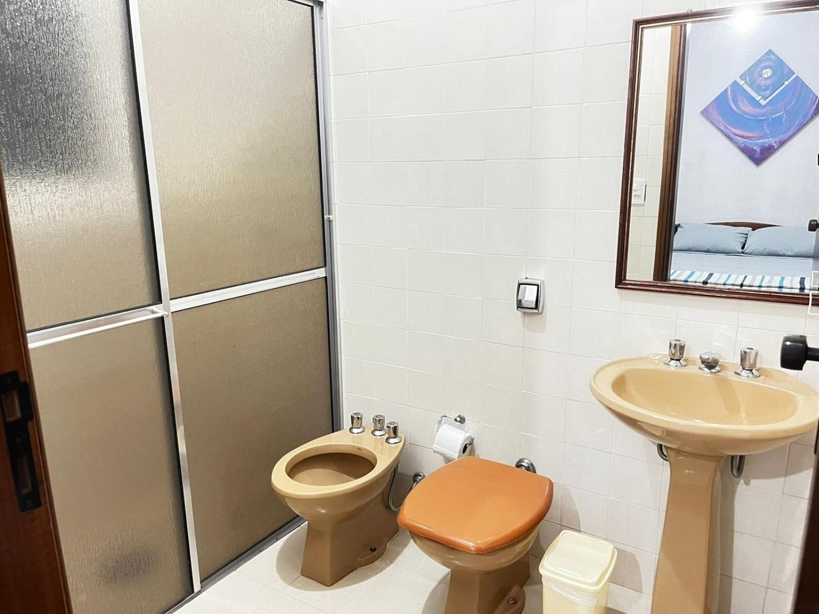 Cantinho da Vó Lena Casa Familiar com 4 Suítes, Piscina e Lazer em Lindóia