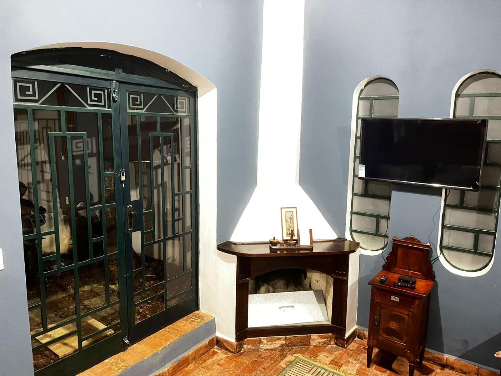 Cantinho da Vó Lena Casa Familiar com 4 Suítes, Piscina e Lazer em Lindóia