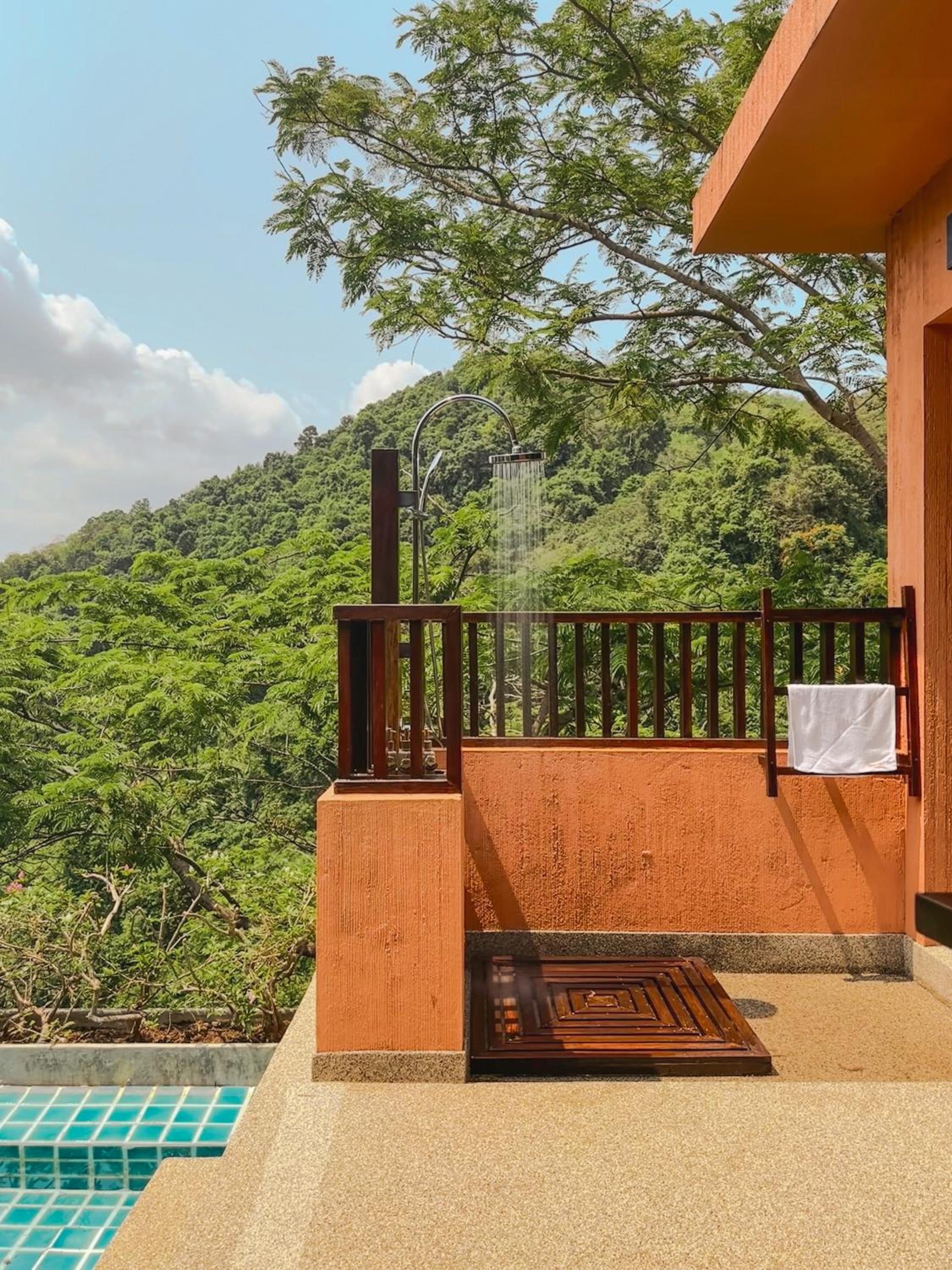 Korsiri Pool Villas