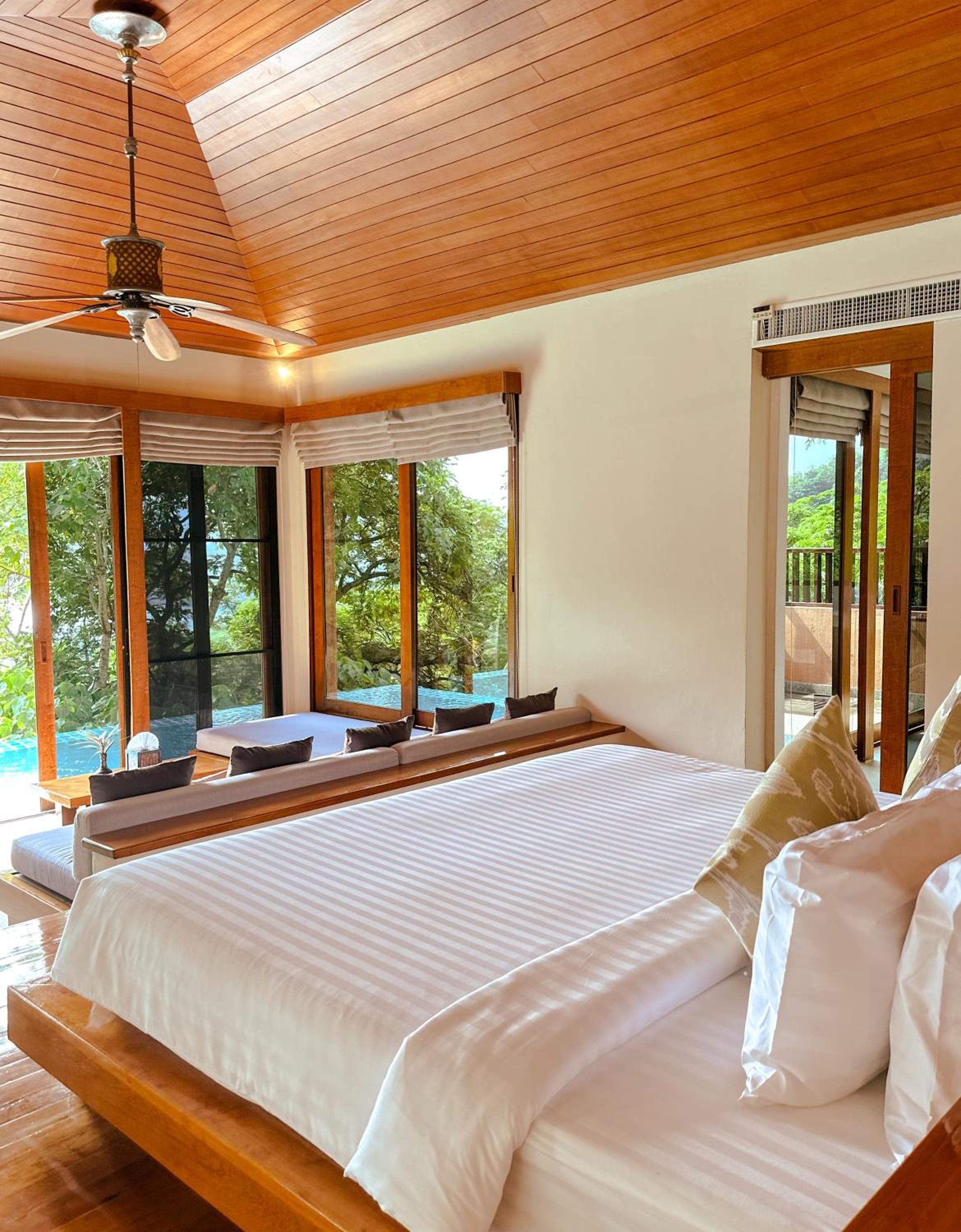 Korsiri Pool Villas