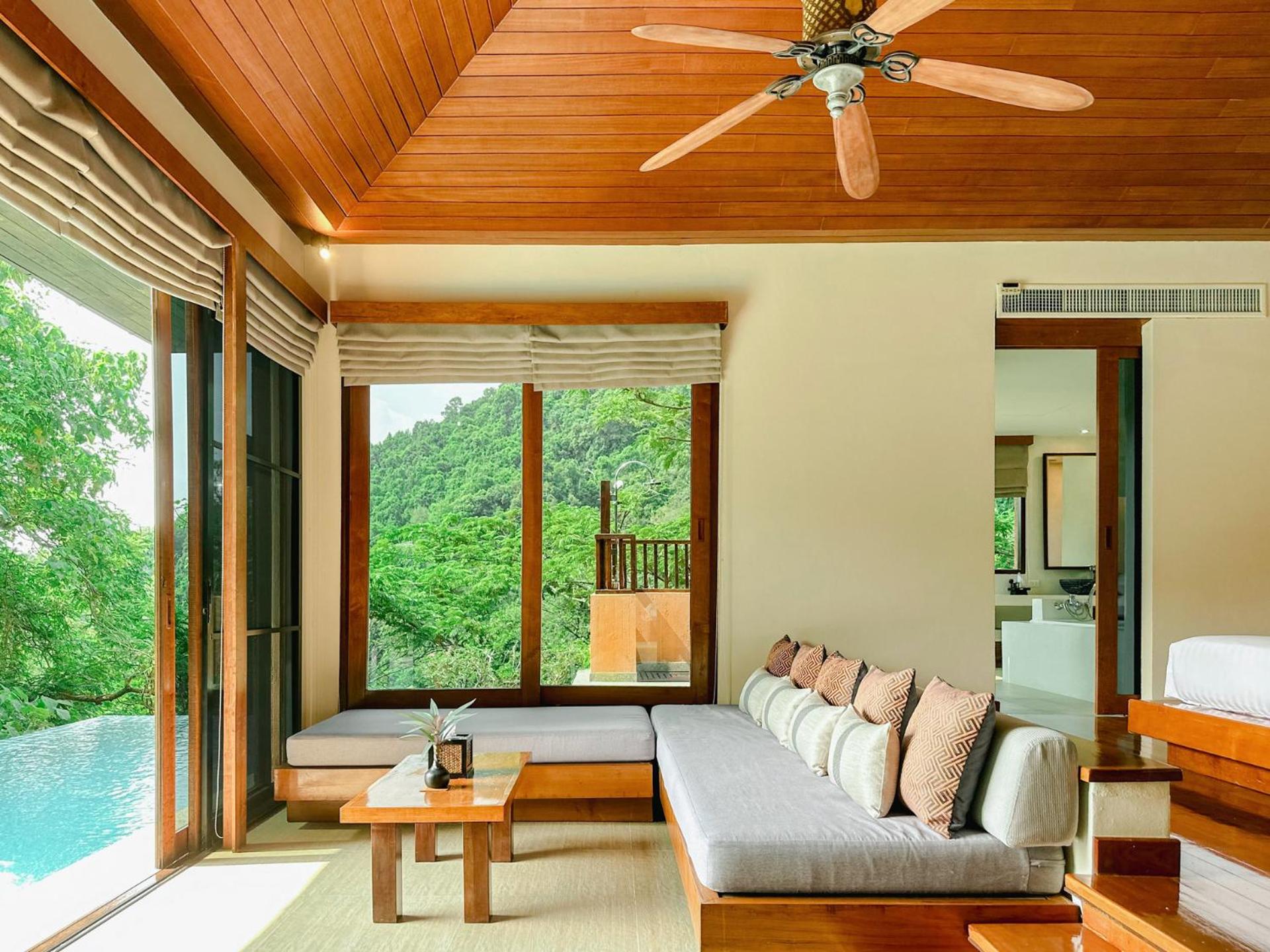 Korsiri Pool Villas