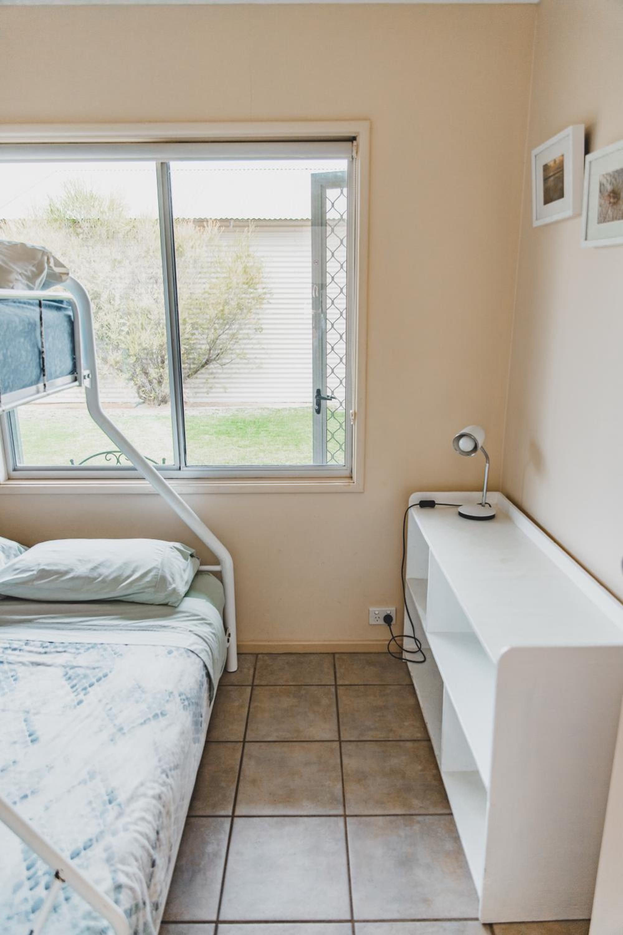 Dongara Hotel Motel
