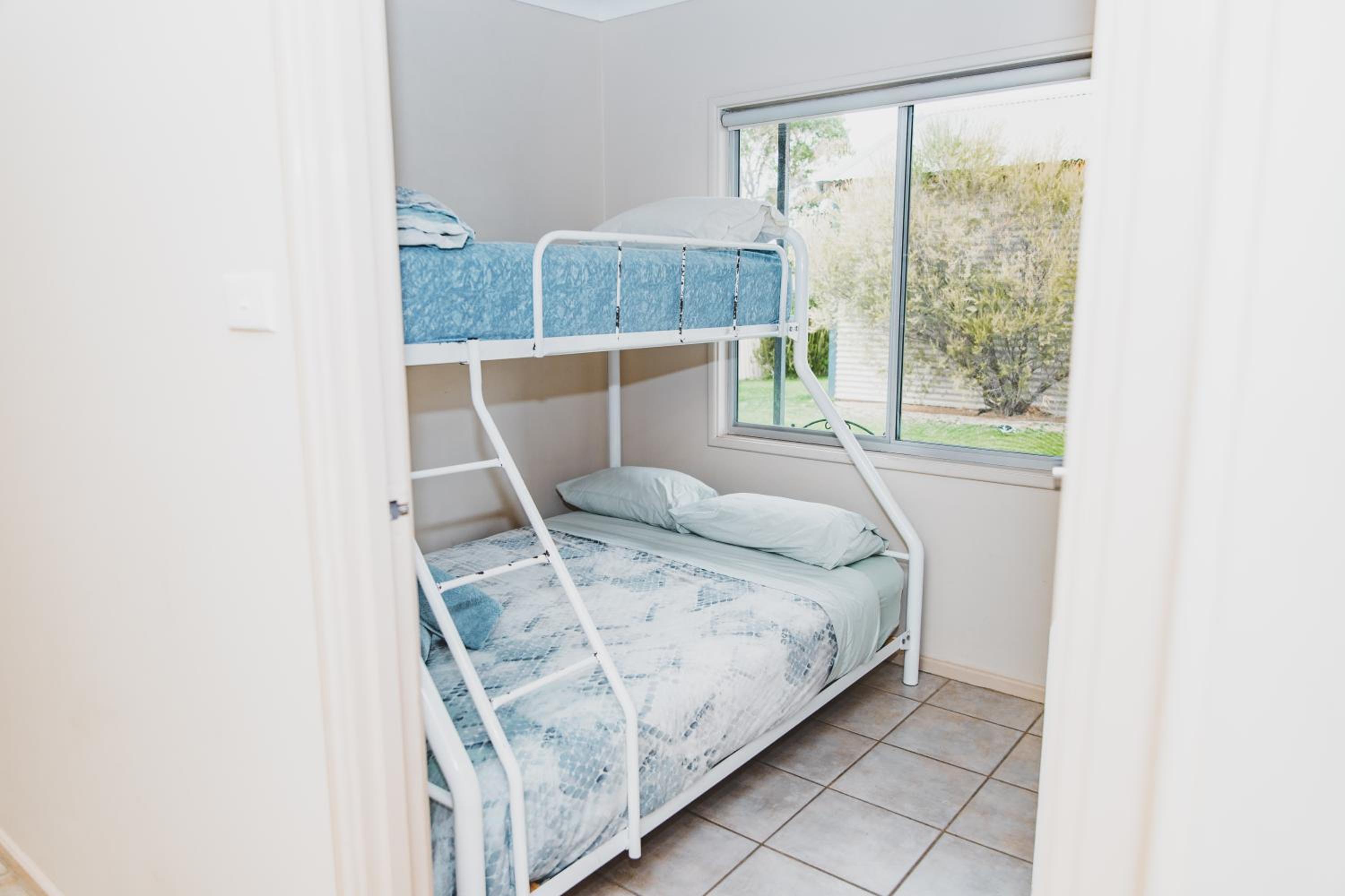 Dongara Hotel Motel