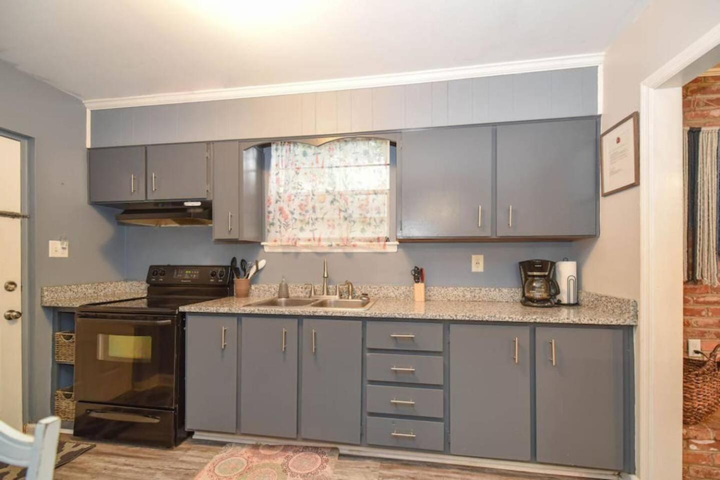 Hospital House Extended Stay In Savannah view 5