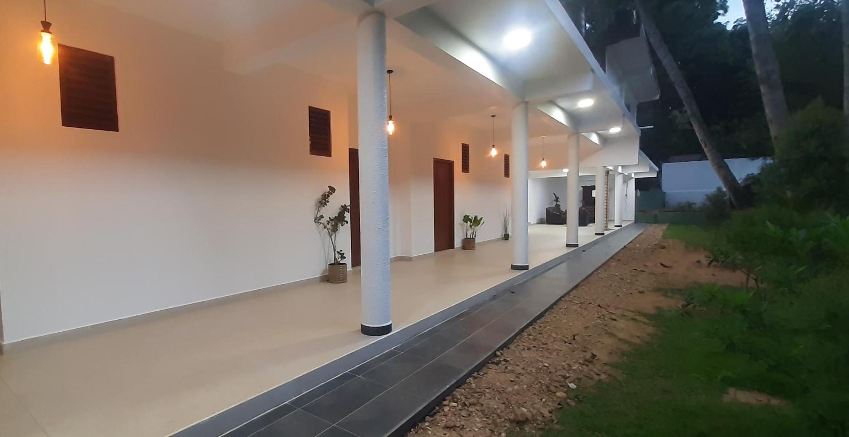 Hotel Serugahawatta