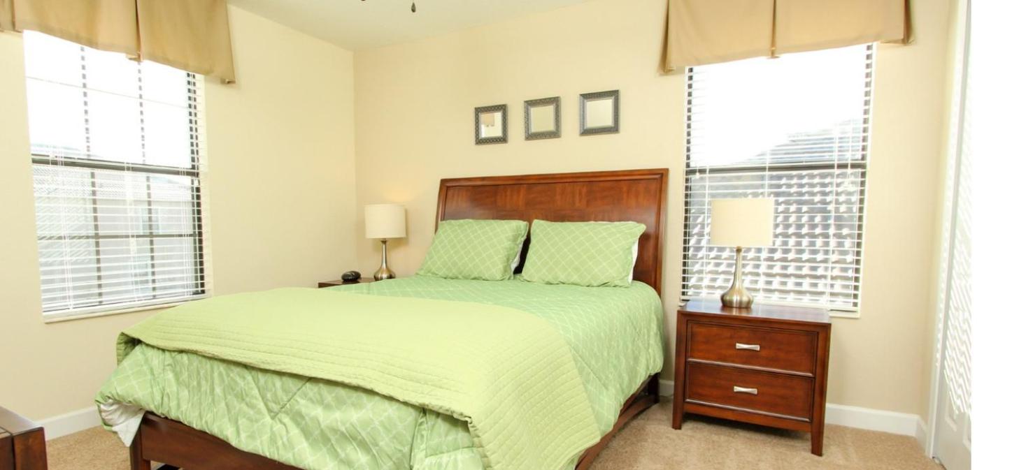 Paradise Pines 8 Bedroom House view 3