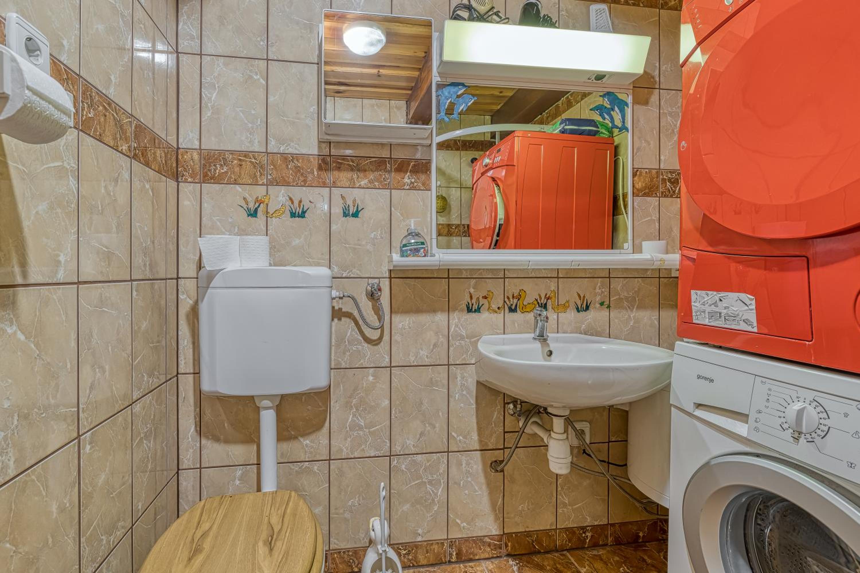Vineyard Cottage Vesna Lake View - Happy Rentals view 5