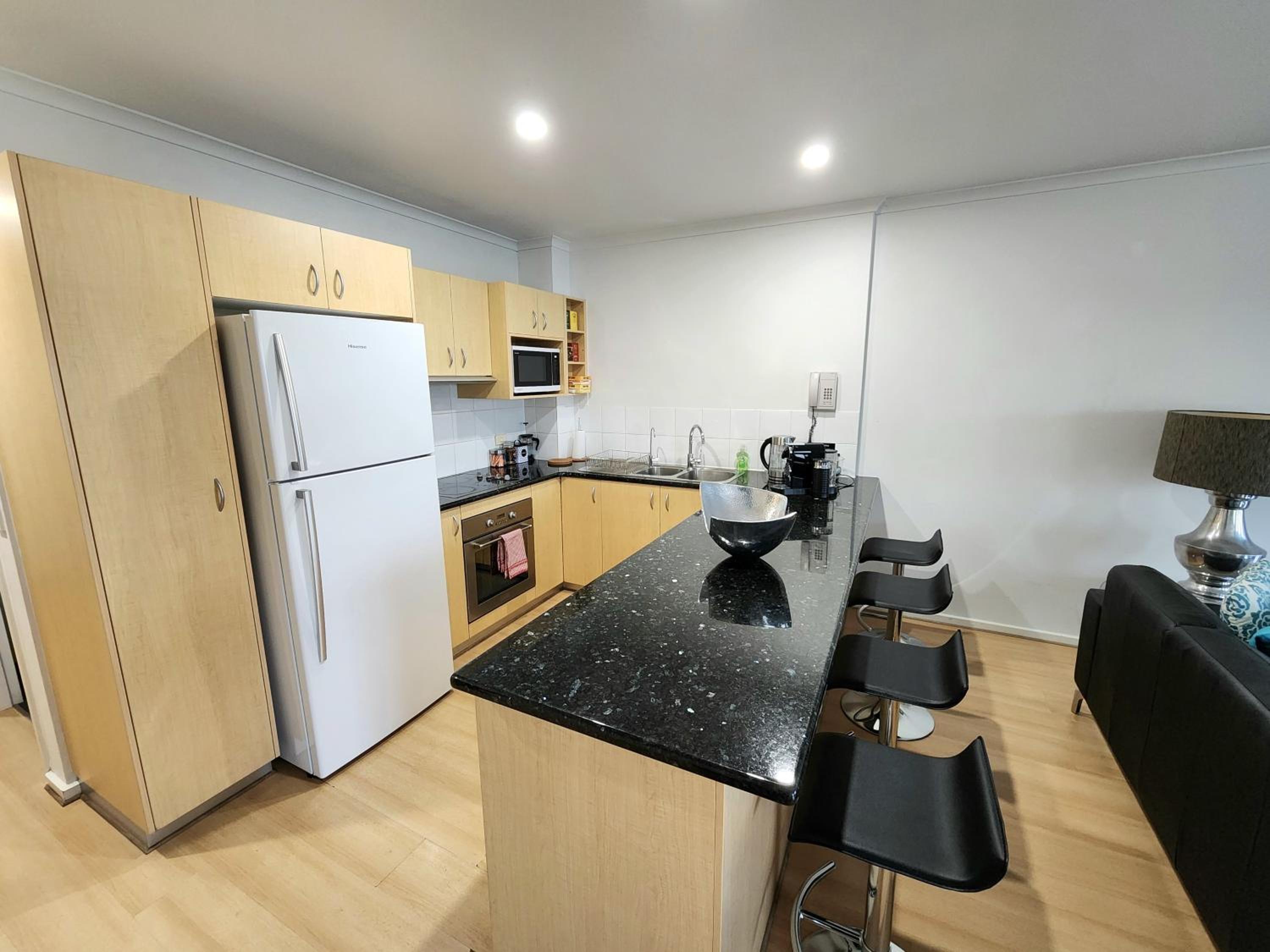 Spacious 4 BR and 2 Bathrooms City Apartment