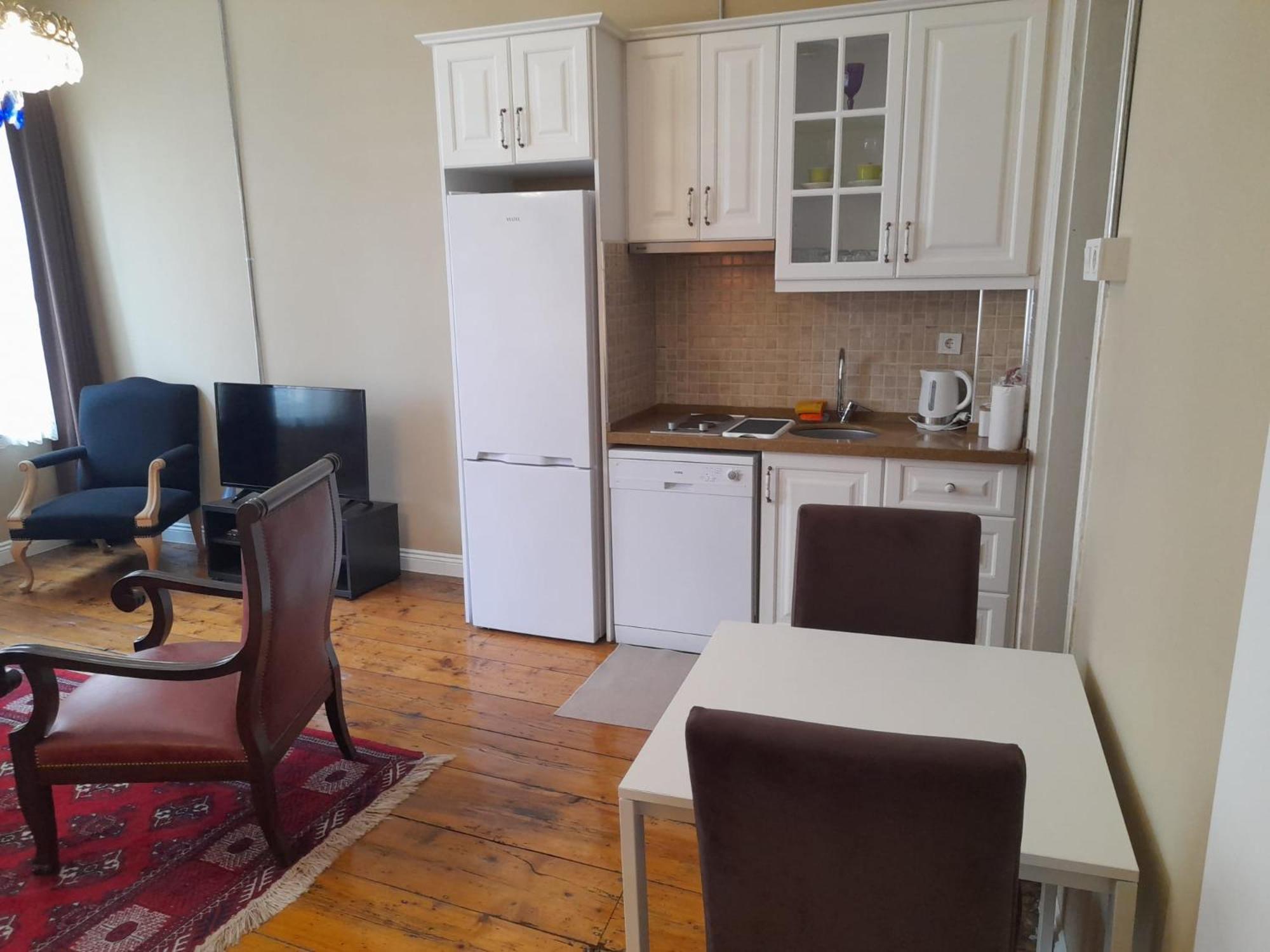 Agus Flats Galata
